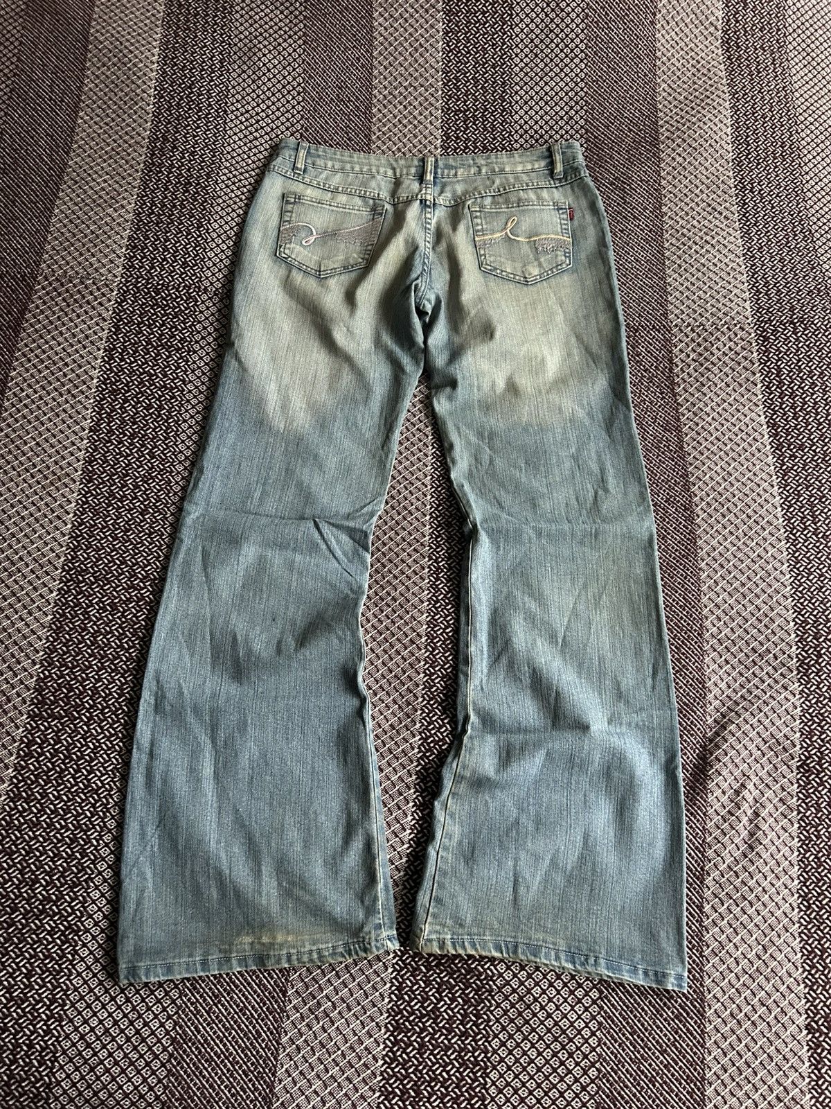 Vintage Vintage Y2K Distressed Faded Jeans Unisex Flared Streetwear Size US 32 / EU 48 - 8 Thumbnail