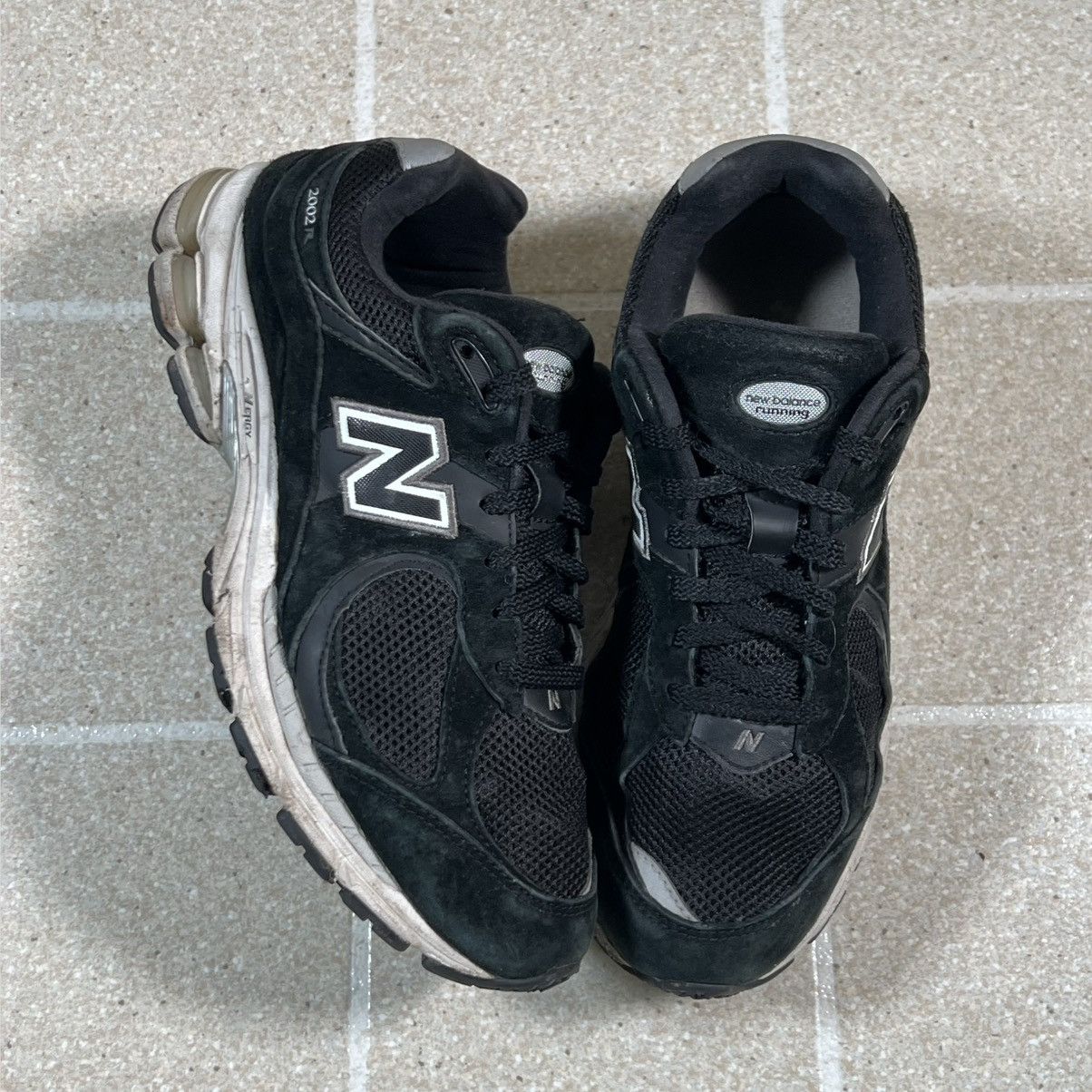 New Balance New Balance 2002R Black Phantom Gunmetal M2002RBK Size 8 Size US 8 / EU 41 - 1 Thumbnail