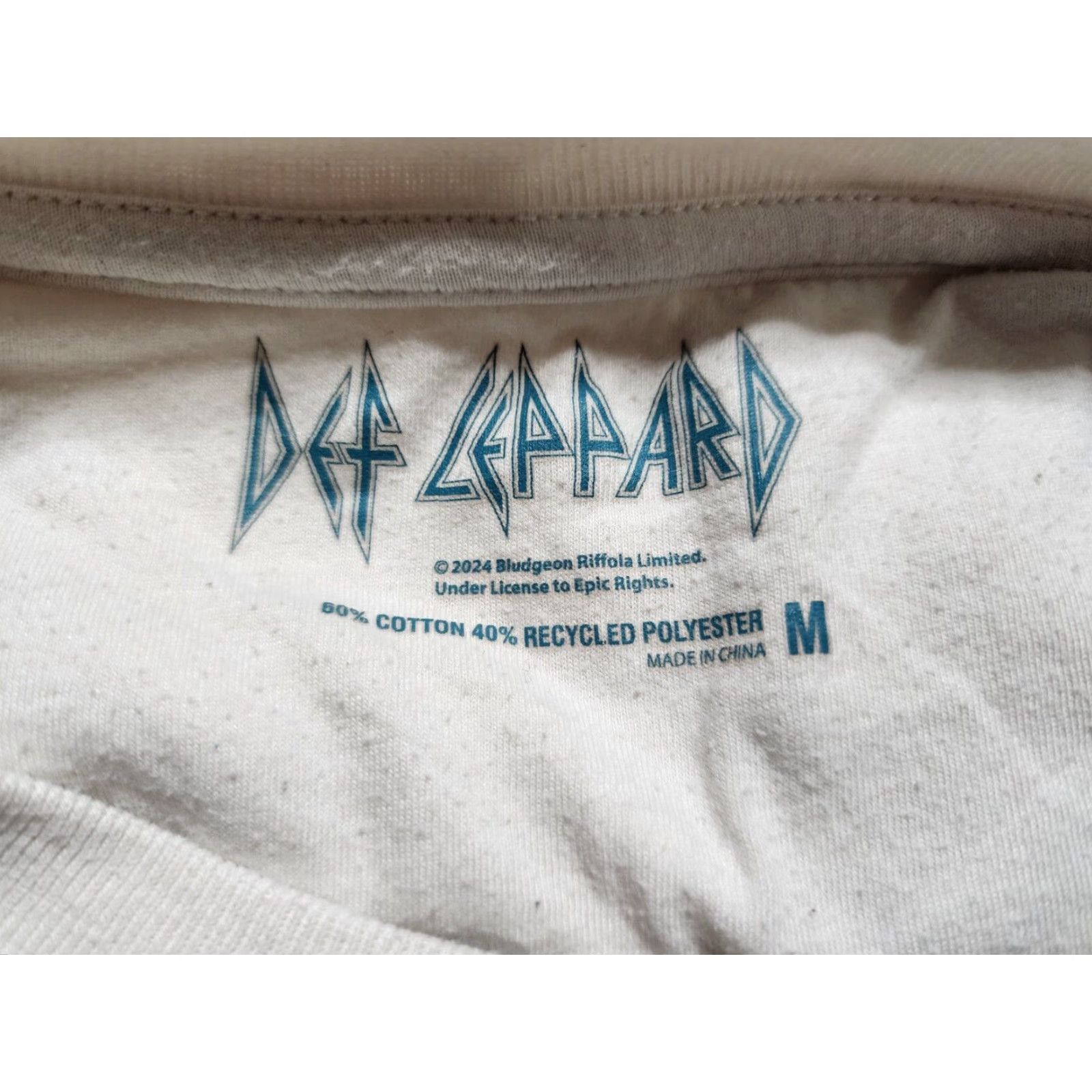 Vintage Womens Def Leppard Sweatshirt Ivory 1987 Crewneck Pullover Long Sleeve M Retro Size M / US 6-8 / IT 42-44 - 4 Thumbnail