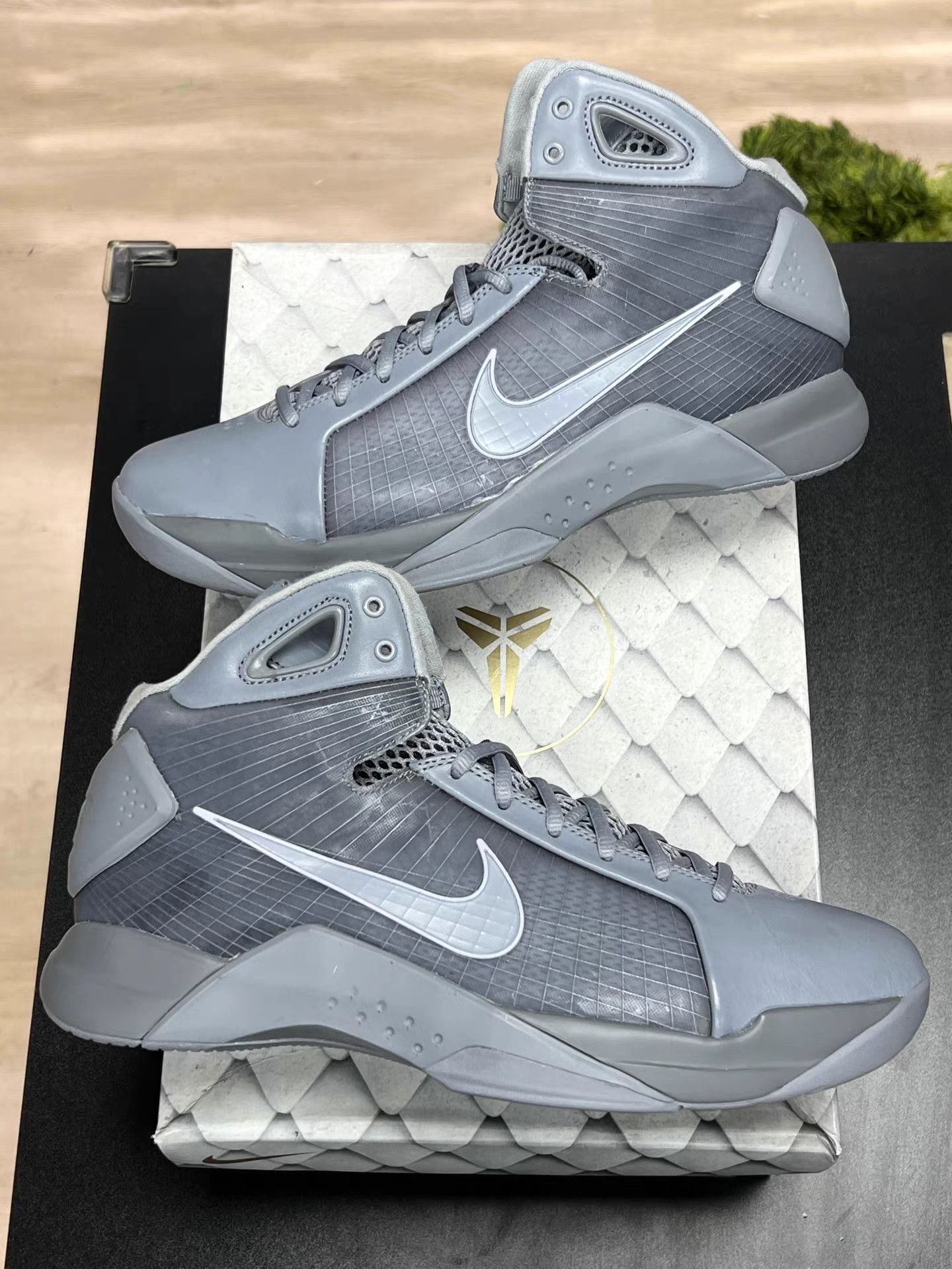 Nike Nike Hyperdunk Kobe OG Basketball Shoes K15 Size US 11.5 / EU 44-45 - 4 Thumbnail