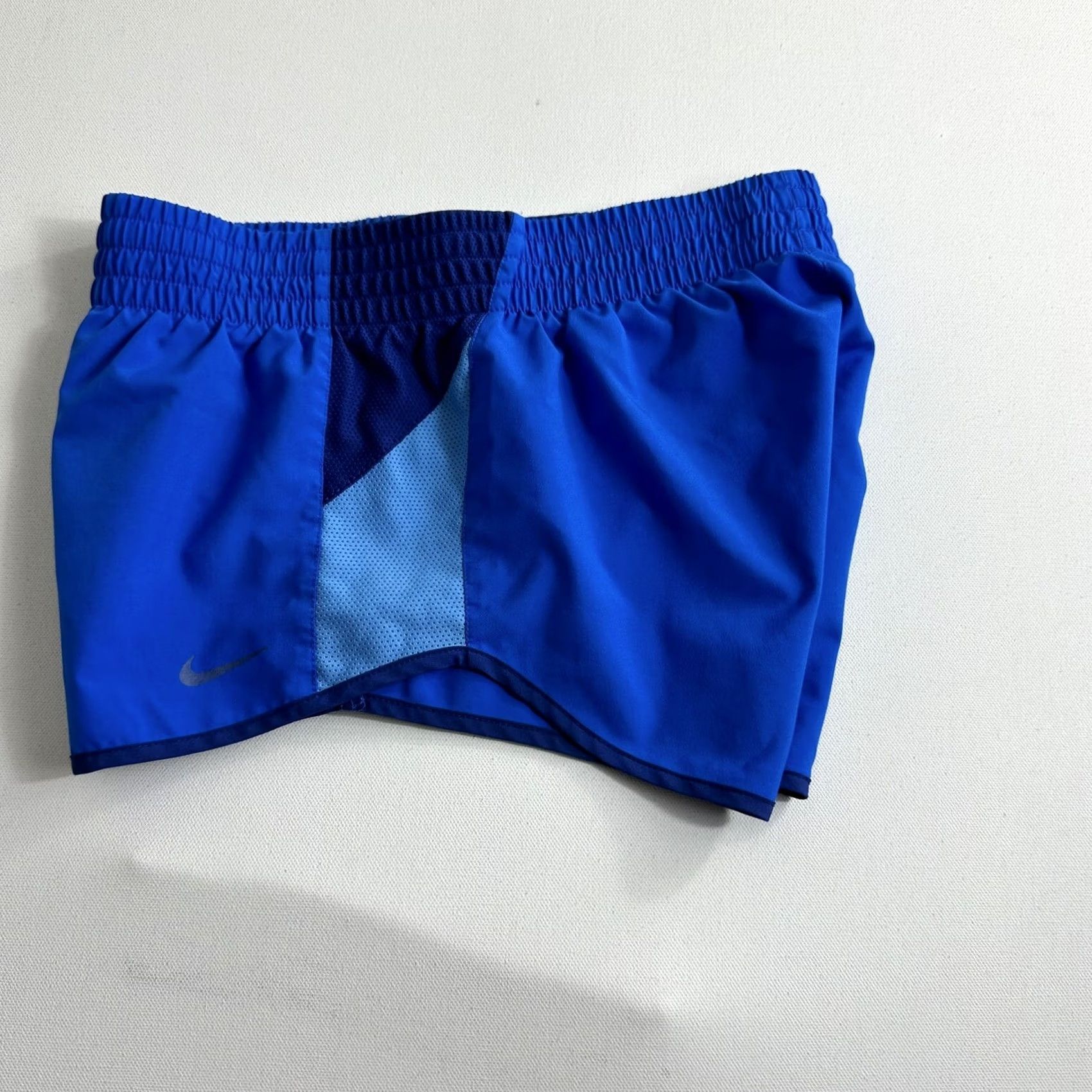 Nike Nike Running Shorts Womens XS 3 Inch Blue Athletic Training Gym Active Drawstring Athletic Wear Women XS Blue Nike Running Shorts Size 26" / US 2 / IT 38 - 3 Thumbnail