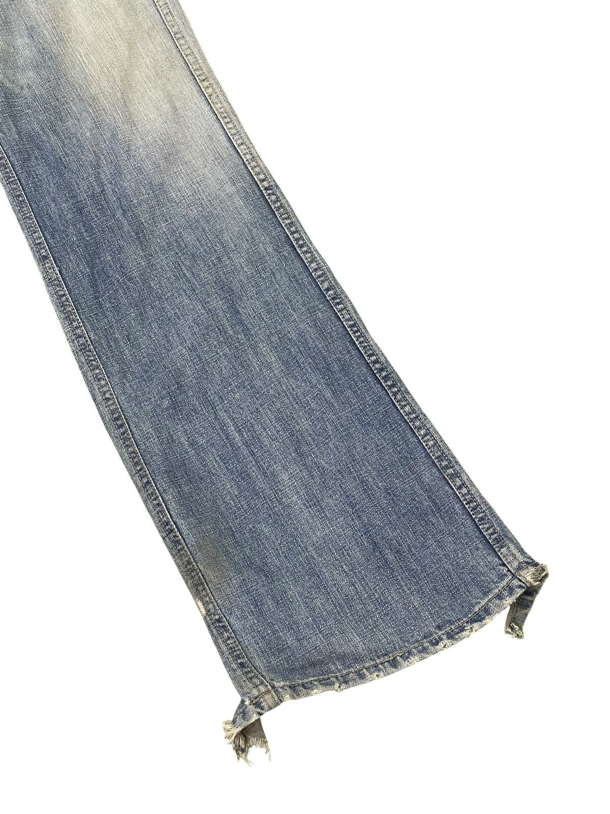Paul Smith Flare Jeans R Newbold Paul Smith Faded Distres Boot Cut 1🟦9 Size US 32 / EU 48 - 4 Thumbnail