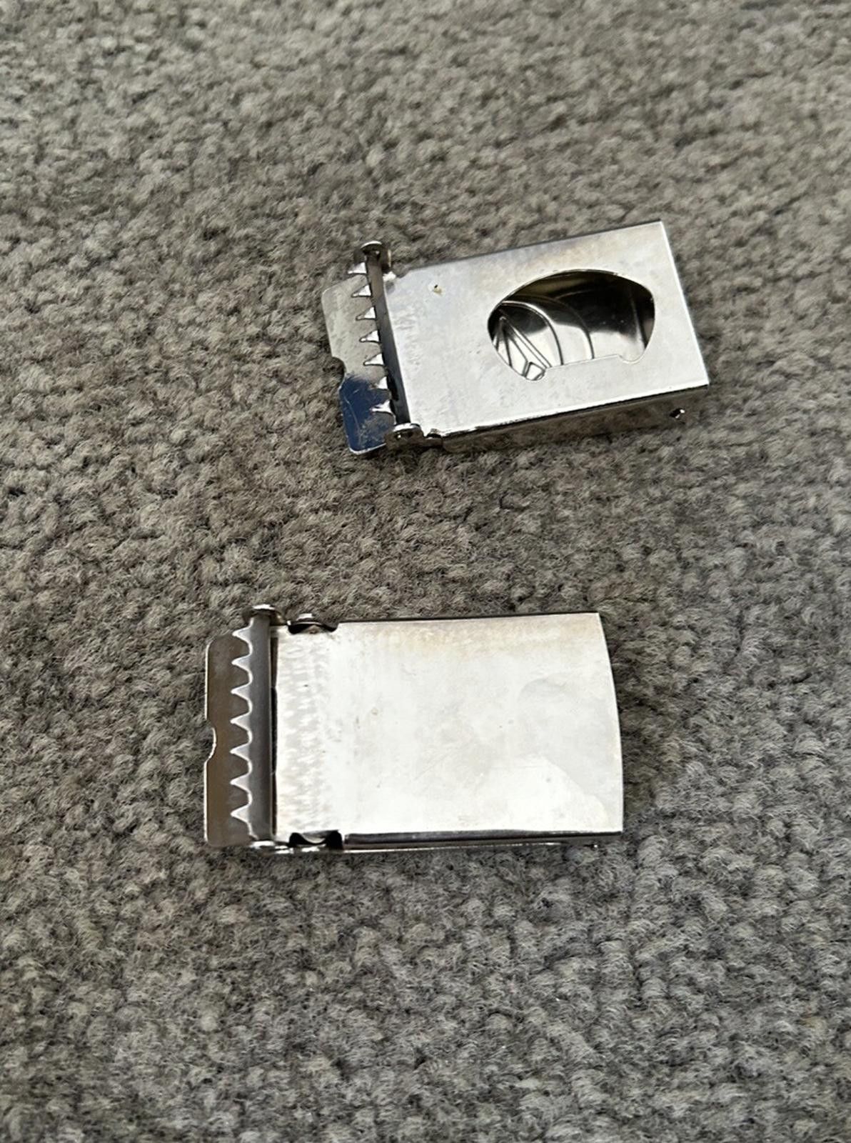 Volcom Volcom & Independent Skate Belt Buckle only x 2 VINTAGE Size ONE SIZE - 2 Thumbnail