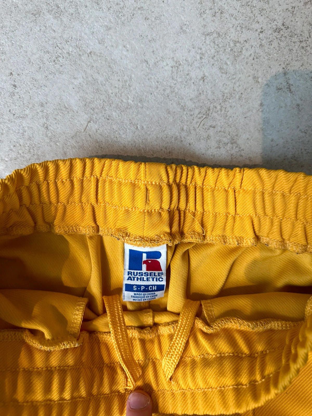 Russell Athletic Russell Athletic Trackpants Size US 30 / EU 46 - 3 Thumbnail