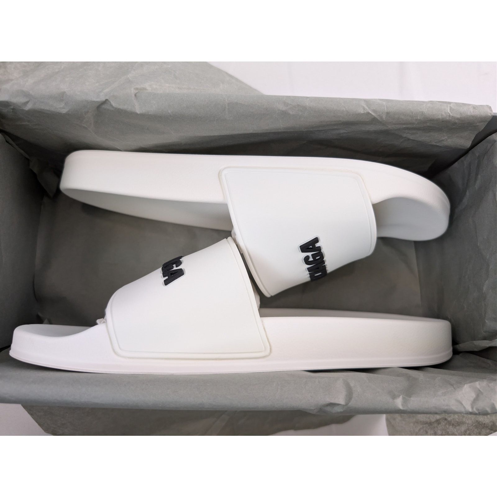 Balenciaga o1rshd1 Q:2 /Pool Slides Rubber Logo Slippers in White/Black Size US 9 / EU 42 - 18 Thumbnail