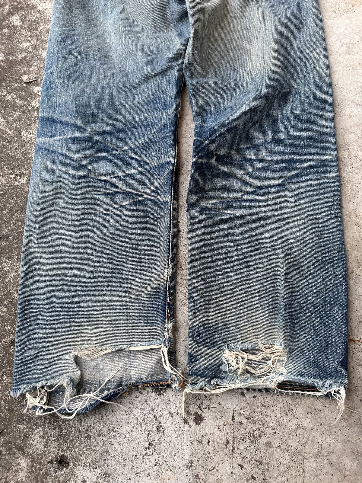 Evisu Buckle Back Thrashed No 2 2000s Selvedge seagulls back cinch Size US 34 / EU 50 - 8 Thumbnail