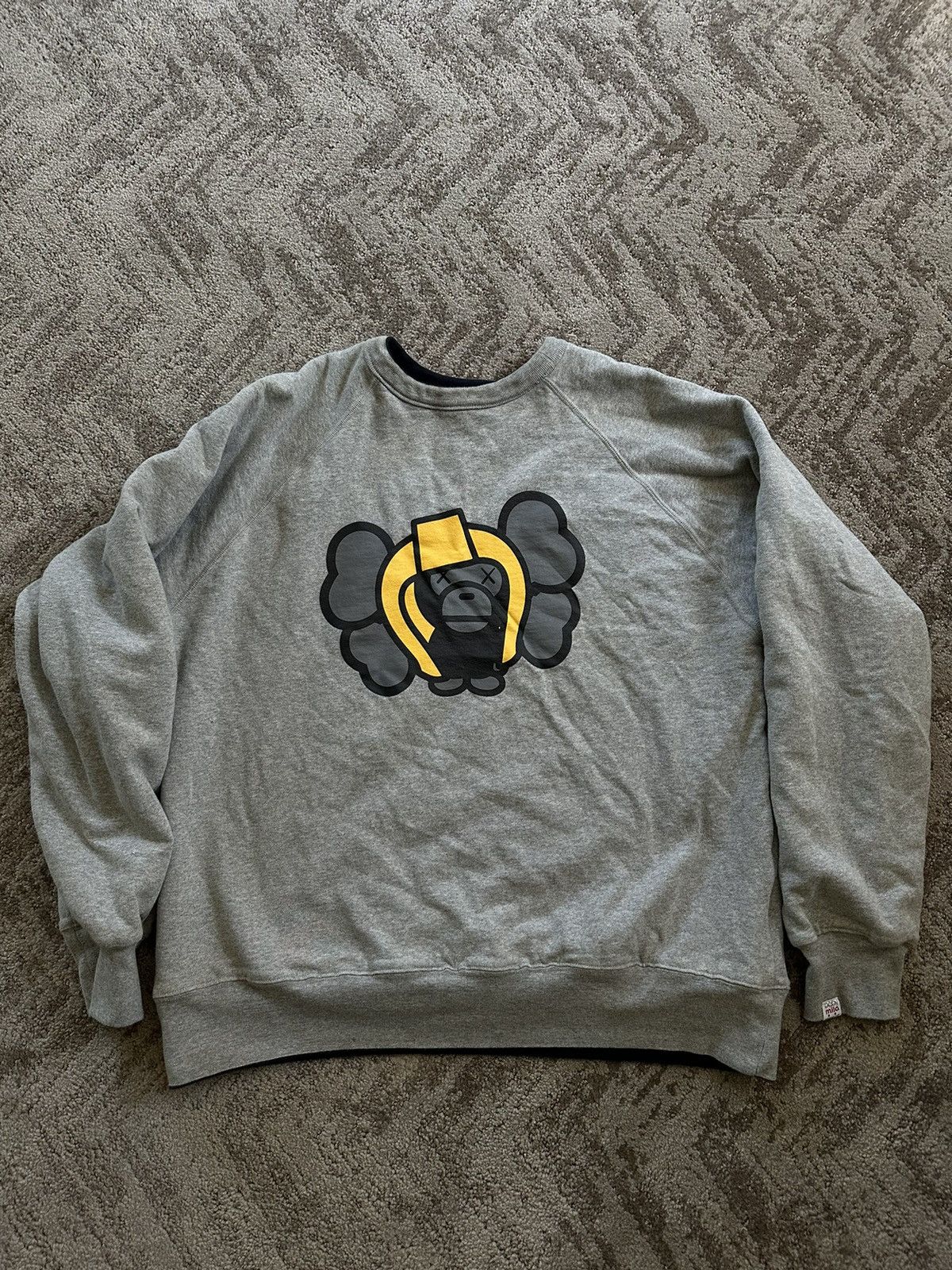 Bape × Kaws Bape kaws reversible Crewneck Size US L / EU 52-54 / 3 - 2 Thumbnail