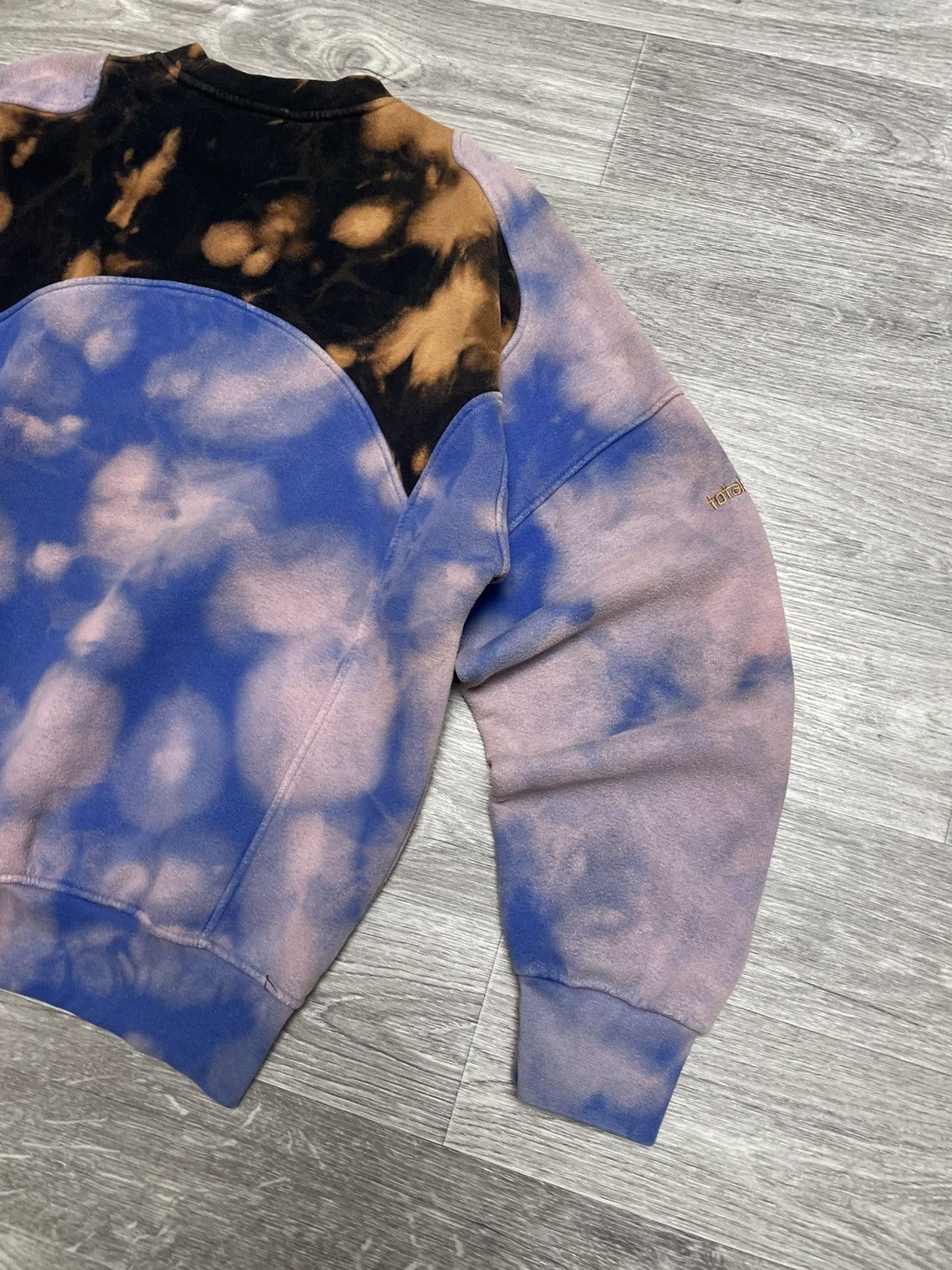 Nike Vintage Nike Total 90 Tie Dye Custom Sweatshirt Y2K 90s Size US M / EU 48-50 / 2 - 18 Thumbnail