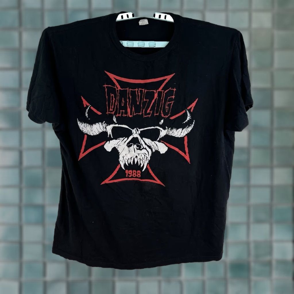 Vintage VINTAGE Danzig Revolver 2022 Concert US Tour T-Shirt Mens XL Black Rock Music Band Graphic Print Size US XL / EU 56 / 4 - 1 Thumbnail