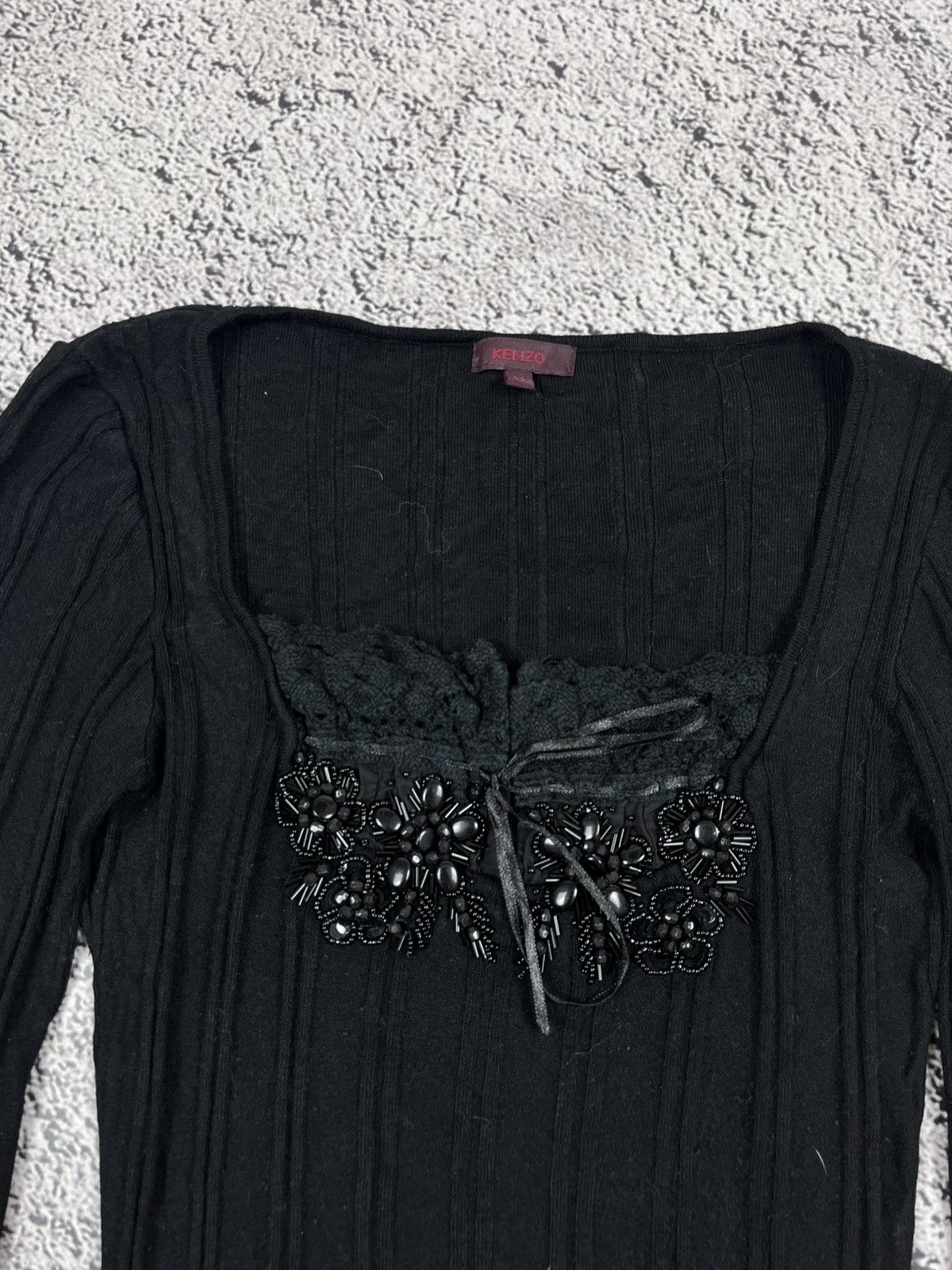 Kenzo Vintage Gothic Kenzo Embellished Rib Knit Top V Neck Size S / US 4 / IT 40 - 4 Thumbnail