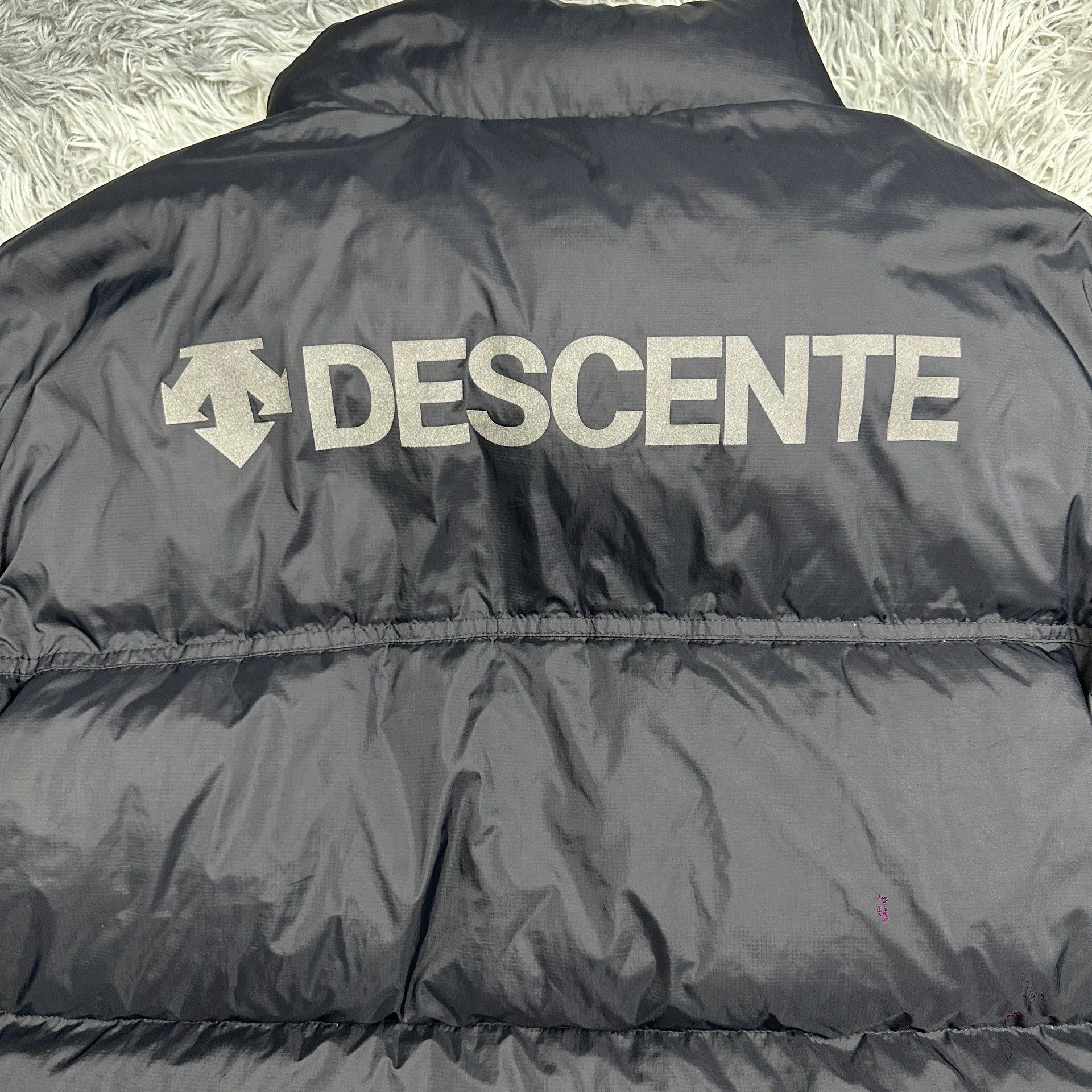 Descente descente black embroidered puffer jacket limited edition Size US L / EU 52-54 / 3 - 6 Thumbnail