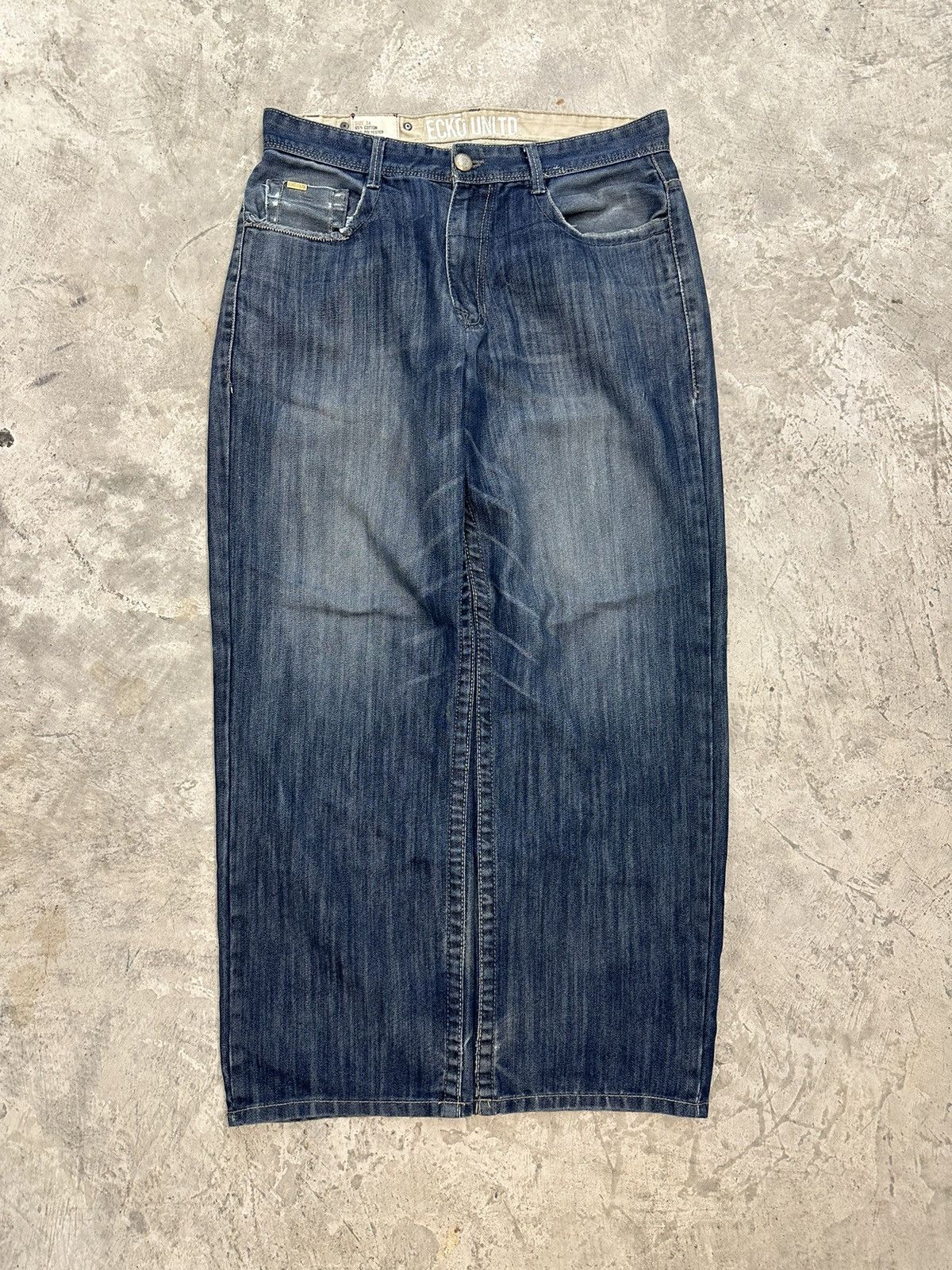 Image of Ecko Unltd x Jnco Super Baggy Y2K Distressed Ecko Southpole Style Jeans 34 in Washed Denim, Men's