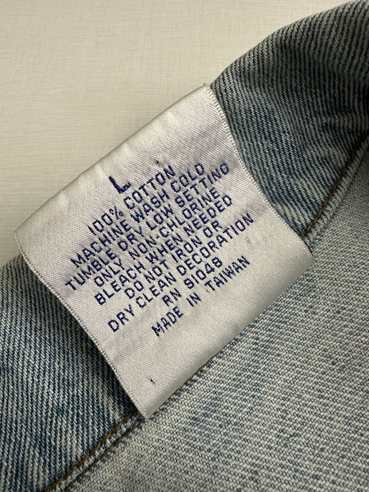 Vintage Vintage 90s Sea World Embroidered Denim Jacket Large Size US L / EU 52-54 / 3 - 11 Thumbnail
