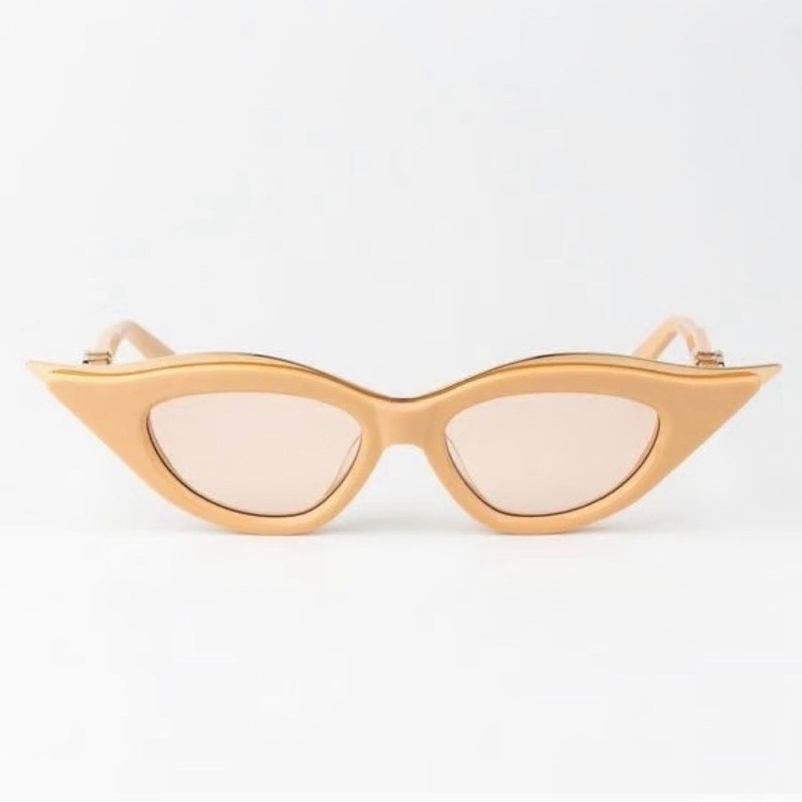 Valentino New! Valentino VLS 114C Stylish Beige Sunglasses, Authentic Size ONE SIZE - 9 Thumbnail