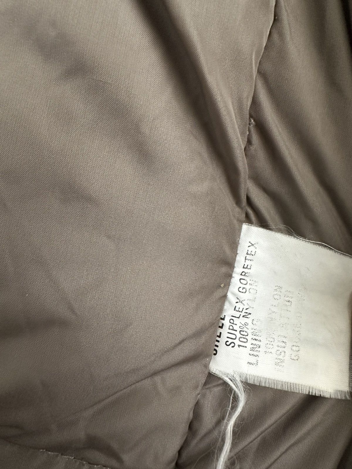 The North Face Vintage The North Face Gore-Tex Shell Puffer Jacket Small Size US S / EU 44-46 / 1 - 9 Thumbnail