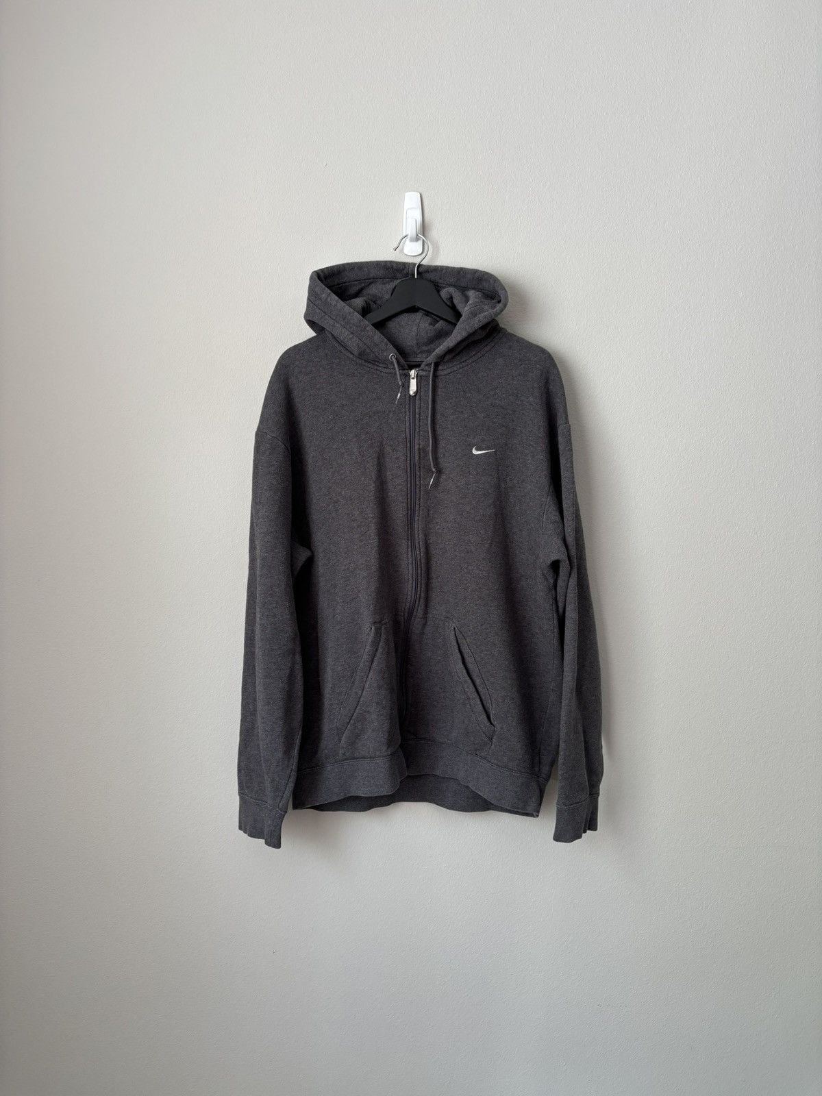 Nike VINTAGE NIKE ZIP UP HOODIE Size US XL / EU 56 / 4 - 1 Thumbnail