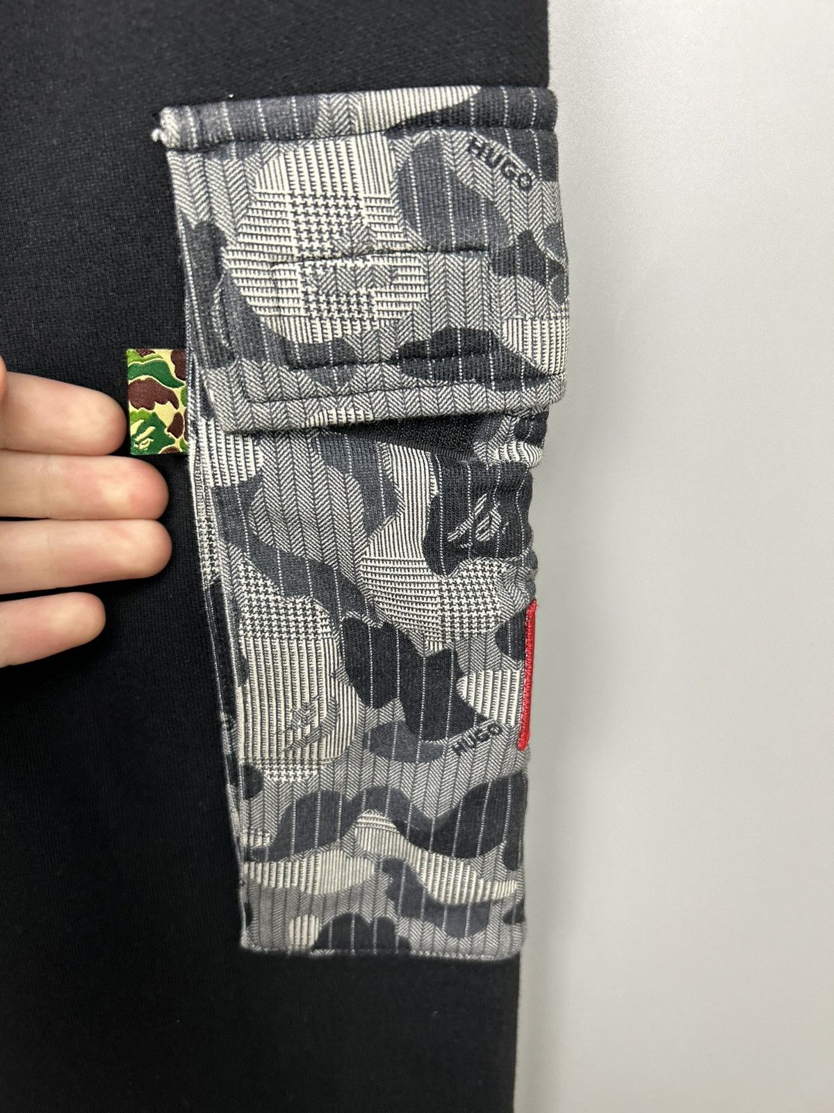 Bape × Hugo Boss Mr Bathing Ape Cargo Jogger Pants Bape&Hugo Boss Size US 30 / EU 46 - 14 Thumbnail