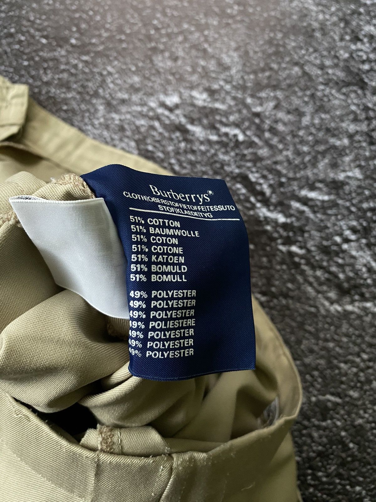 Burberry Vintage Burberrys Beige Nova Check shorts Size 34" / US 12 / IT 48 - 9 Thumbnail