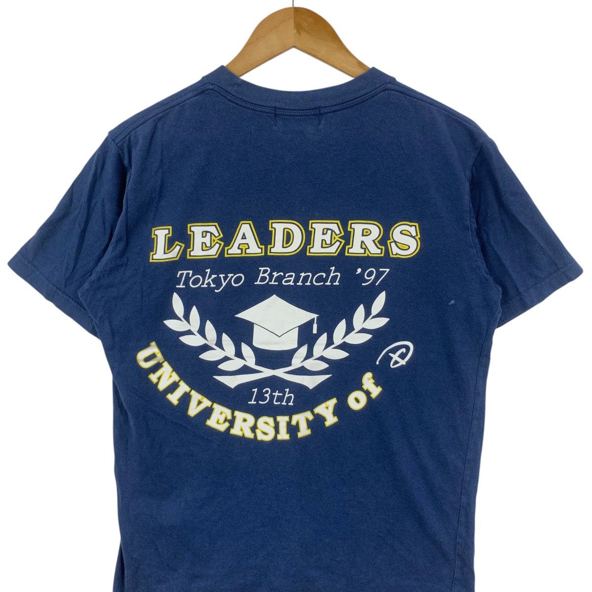 Vintage Vintage 1997 TOKYO UNIVERSITY LEADERS Branch Tee Shirt Top Size M / US 6-8 / IT 42-44 - 7 Thumbnail