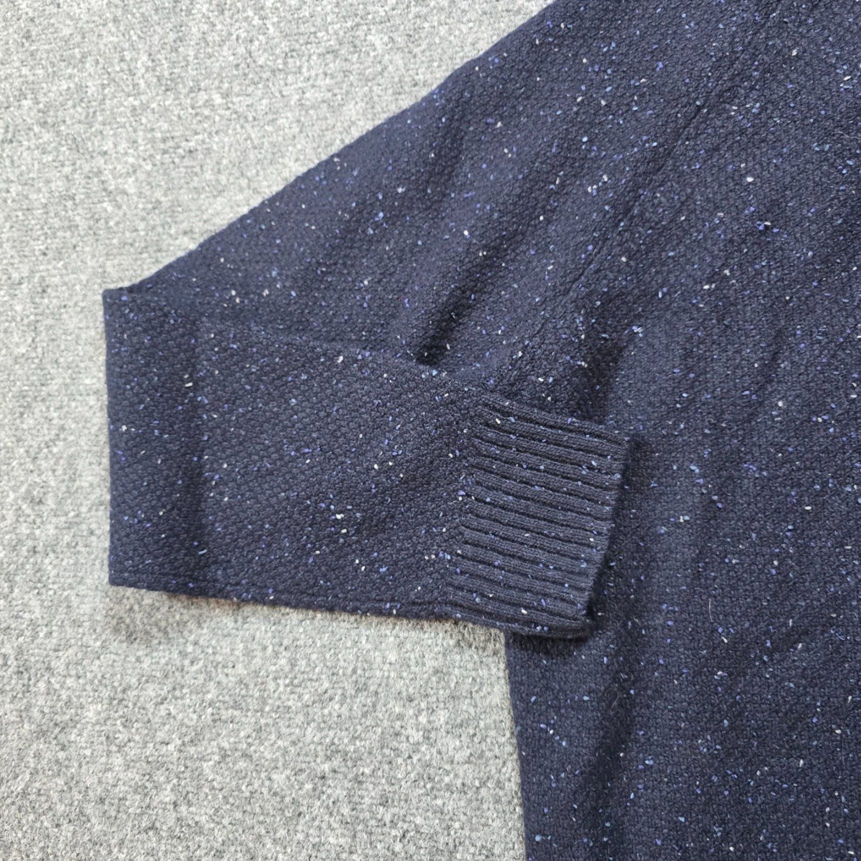 UNTUCKit UNTUCKit Sweater Men Size Medium Blue Speckle Lambs Wool High Neck Casual Career Shirt Size US M / EU 48-50 / 2 - 3 Thumbnail