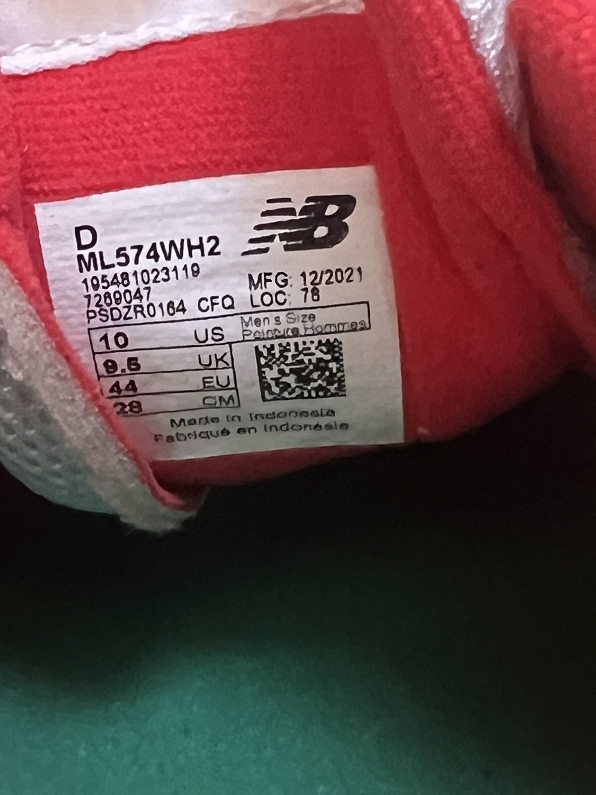 New Balance 574 Playing Card Size US 10 / EU 43 - 8 Thumbnail