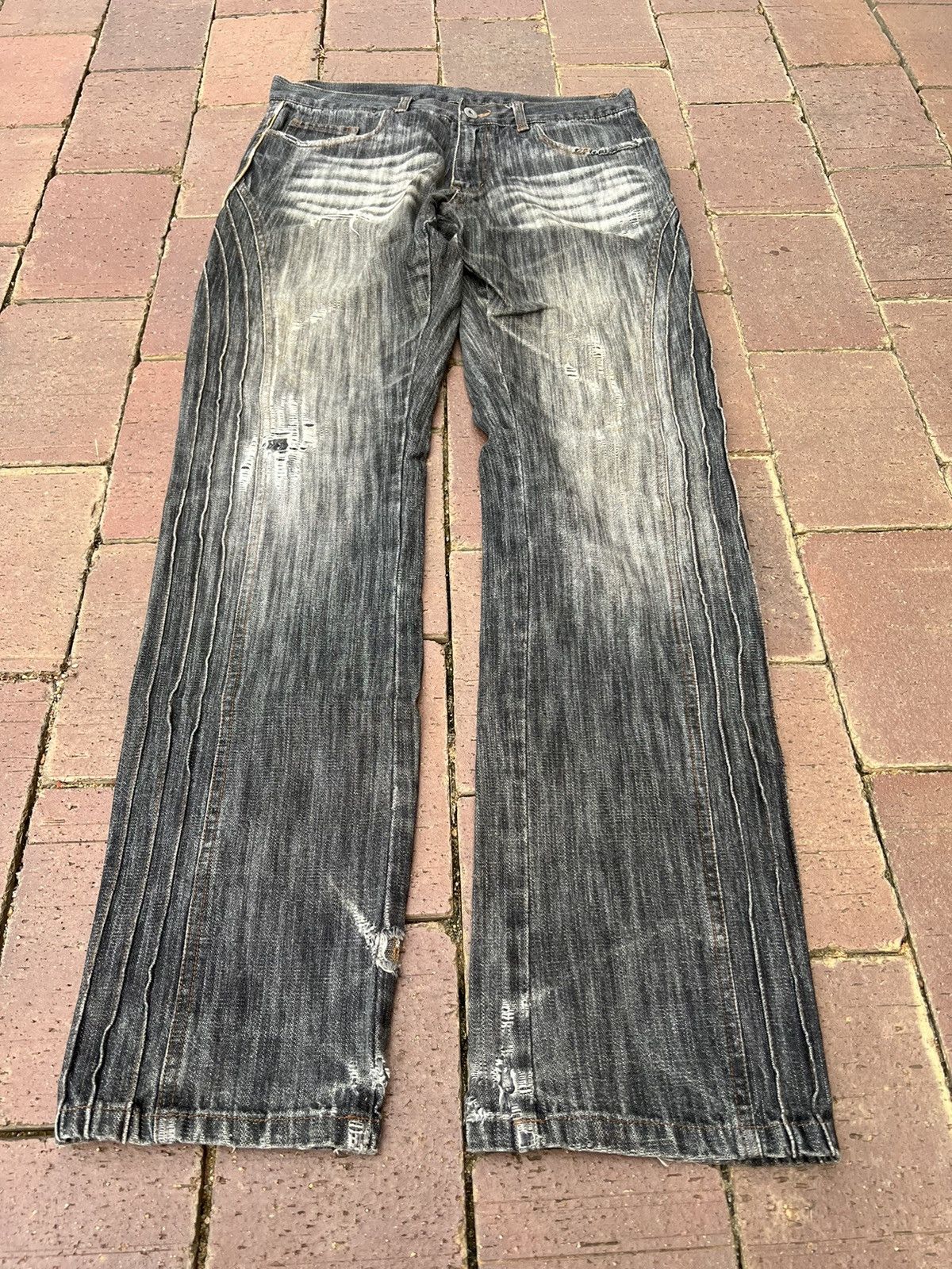 Japanese Brand LAV DISTRESSED JEANS VERY RARE Size US 31 - 1 Thumbnail