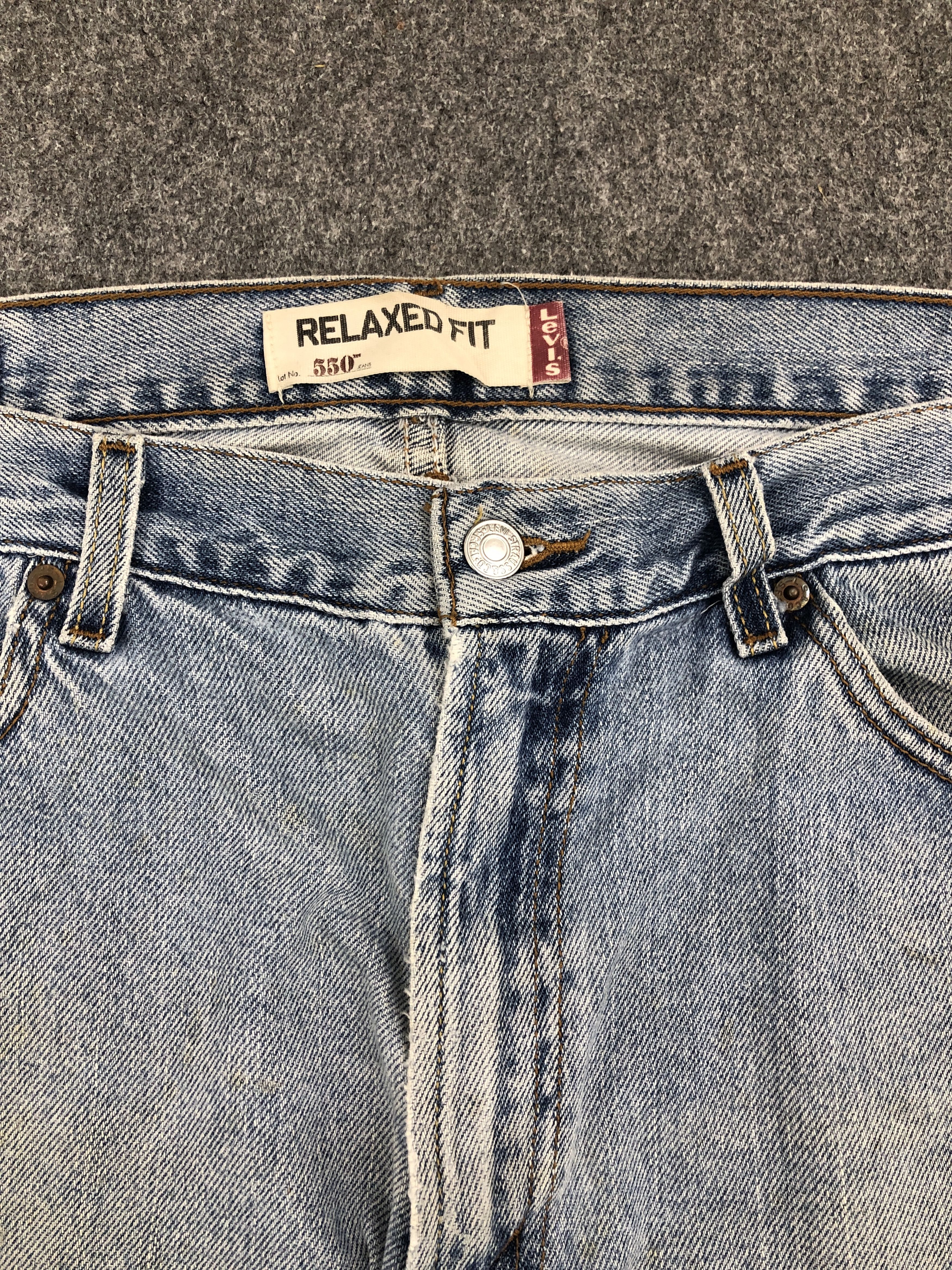 Levi's × Vintage Dirty Faded Blue Vintage Levis 550 Jeans Size US 35 - 10 Thumbnail