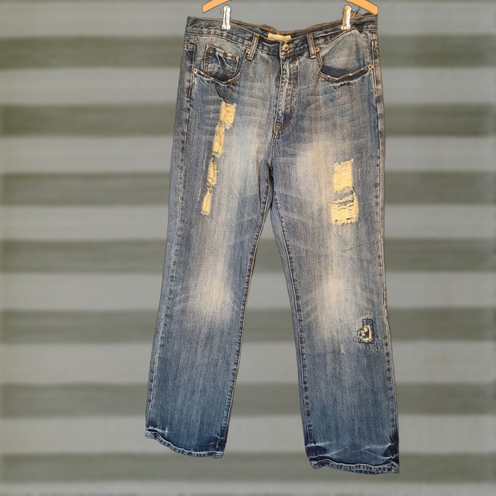 Vintage Industrial Exchange Jeans Loose Fit 36x34 100% Cotton Blue Distressed Holes 5-Pocket Mid Rise Mens Straight Denim Jeans Size US 36 / EU 52 - 1 Thumbnail