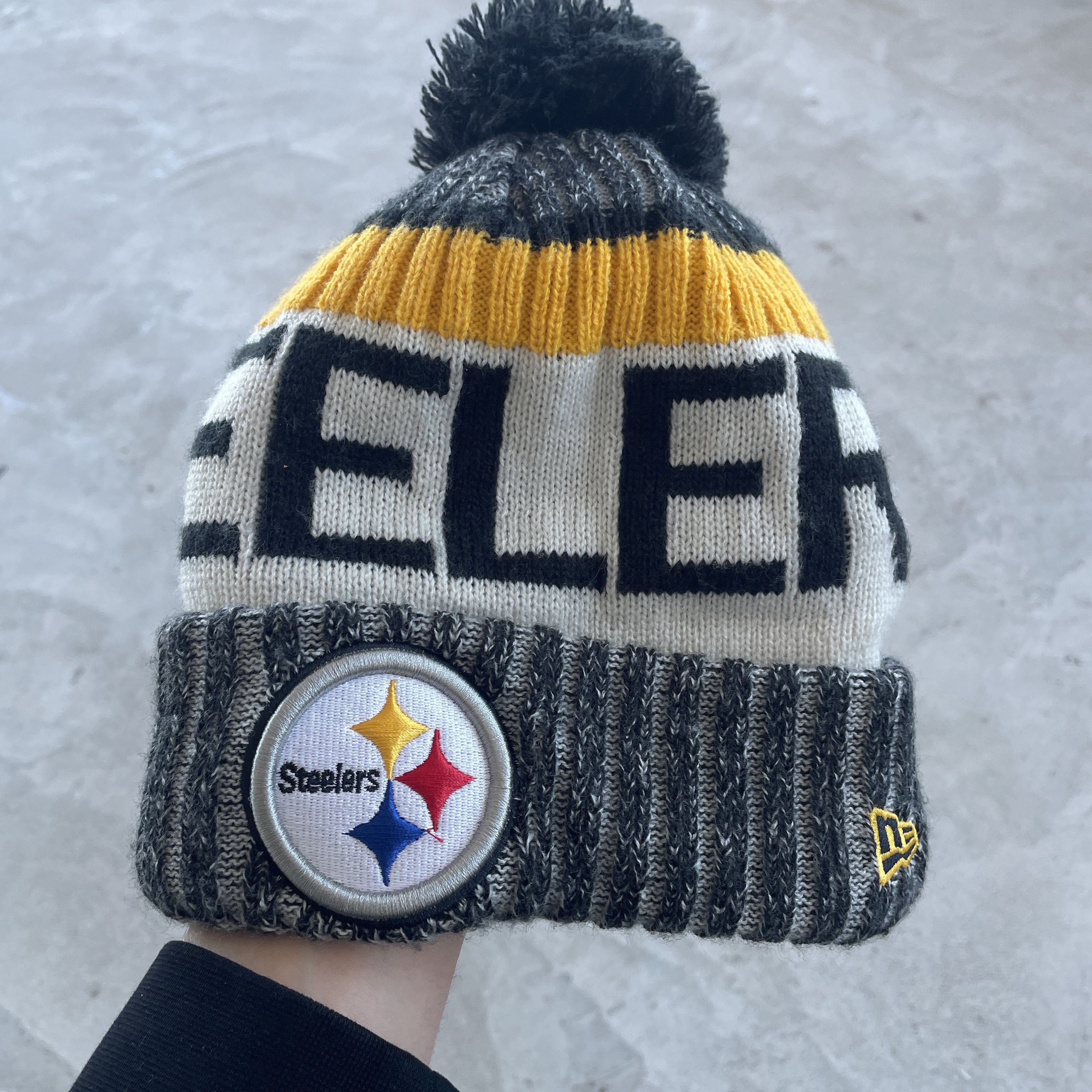 NFL Vintage Pittsburgh Steelers Beanie NFL Football Hat Size ONE SIZE - 2 Thumbnail