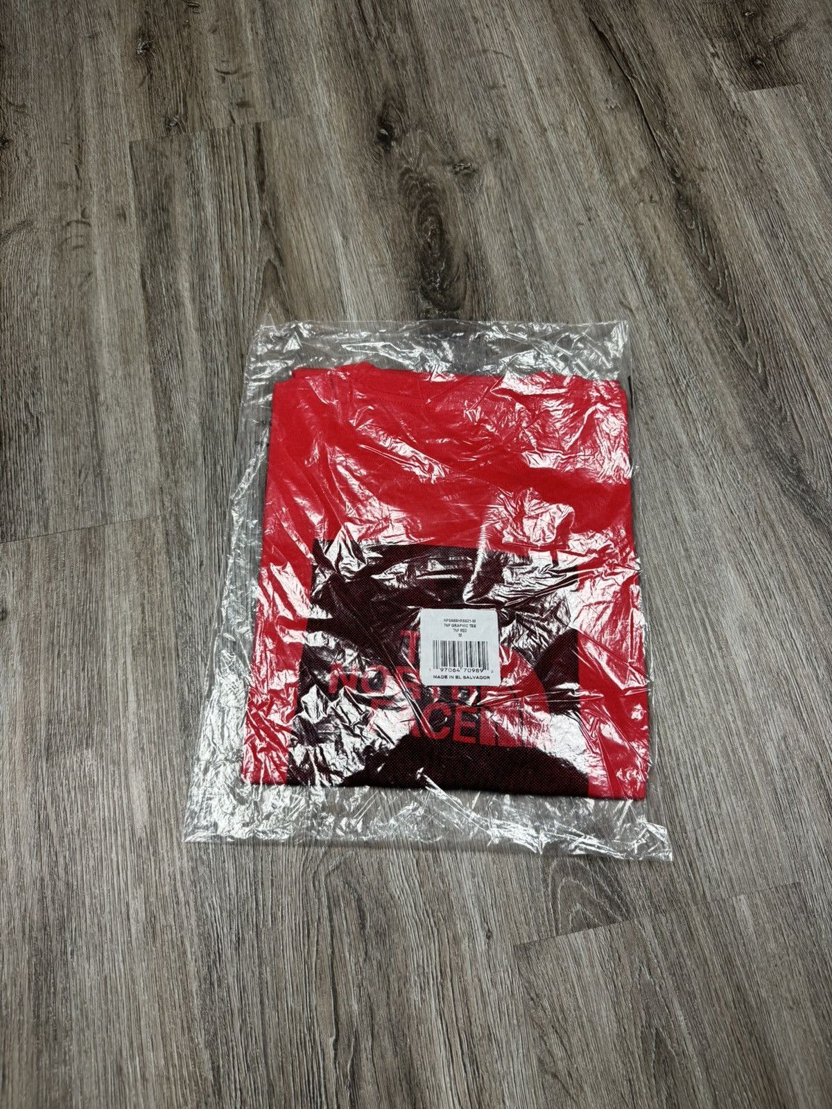 Supreme × The North Face Supreme The North Face S/S Top Red SS24 Size Medium Size US M / EU 48-50 / 2 - 2 Thumbnail