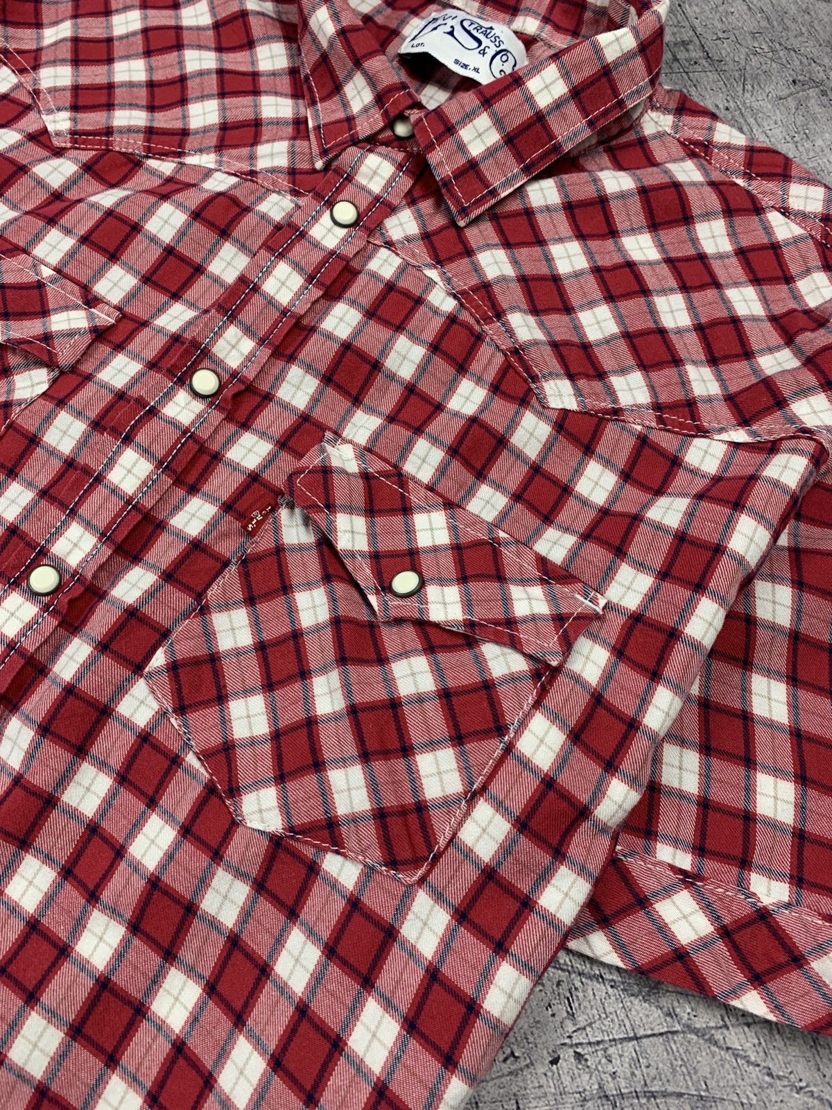 Levi's Levis Shirt Short Sleeve Mens Size XL Red Style Western 90’s Size US XL / EU 56 / 4 - 4 Thumbnail