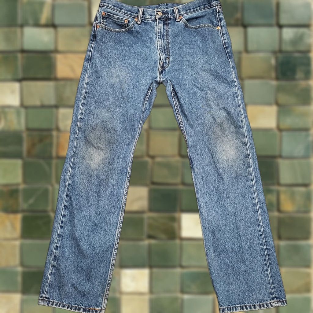 Denime VINTAGE Levis Jeans Mens 36x32 Blue 505 Regular Fit Straight Leg Medium Wash Denim Pants Size US 36 / EU 52 - 1 Thumbnail