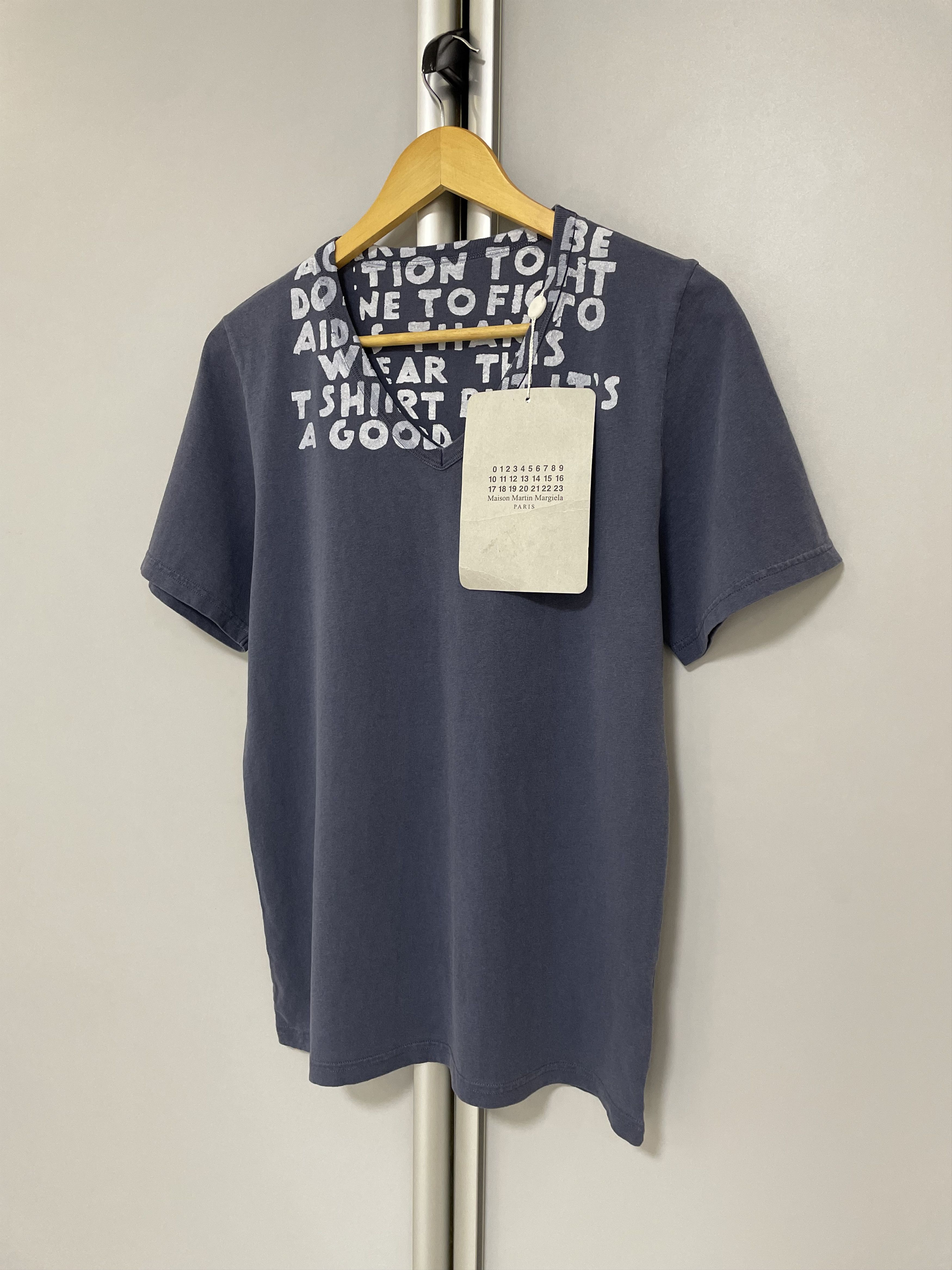 Maison Margiela MAISON MARTIN MARGIELA AIDS Awareness T-Shirt Tee Washed Size US S / EU 44-46 / 1 - 4 Thumbnail