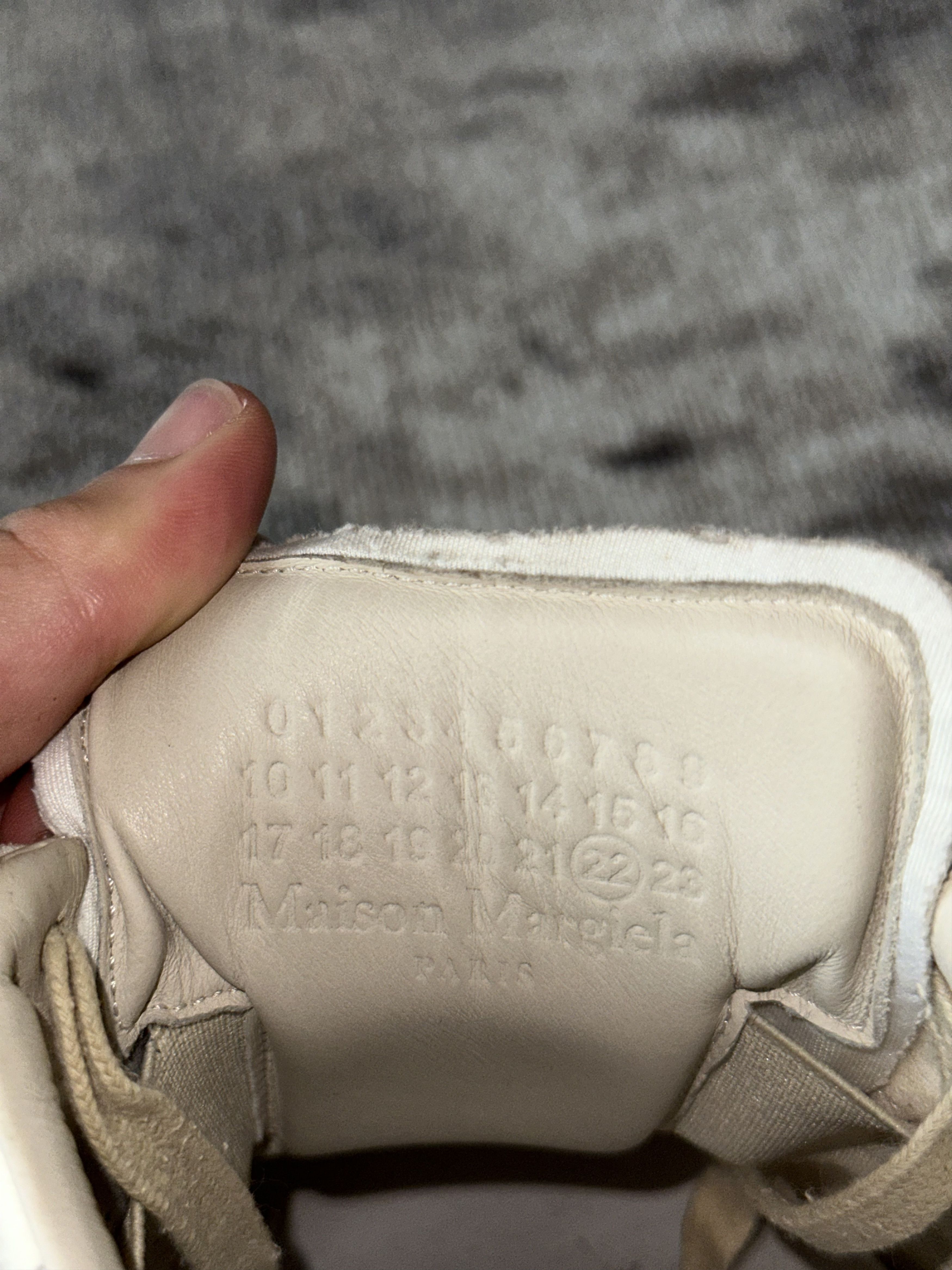 Maison Margiela Maison Margiela Replica GAT “Postal/Stamp Print” Size US 8 / EU 41 - 13 Thumbnail