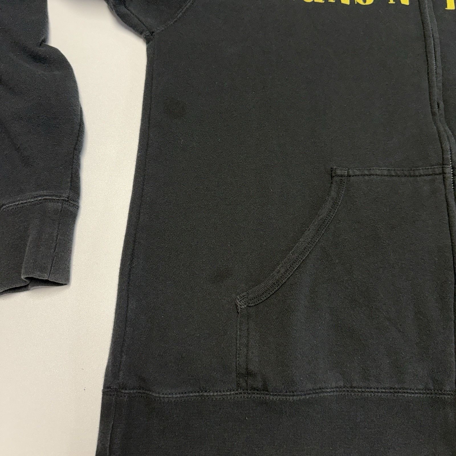 Band Tees Guns n Roses Hoodie Sweatshirt Mens XL Black Rock N Roll Size US XL / EU 56 / 4 - 4 Thumbnail