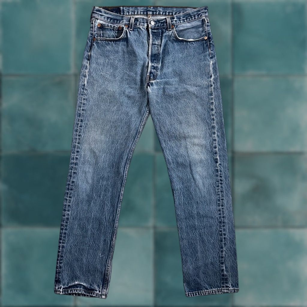 Levi's VINTAGE Levi's 501 Jeans Men 35x34 Light Wash Denim Straight Leg 90s USA Size US 35 - 1 Thumbnail