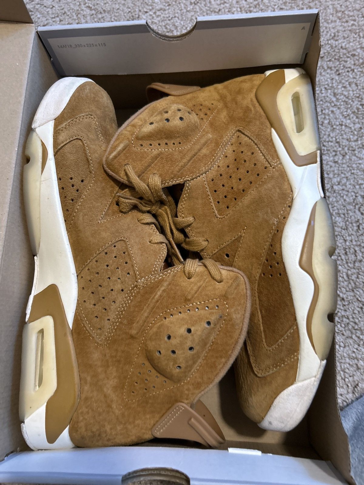 Jordan Brand Jordan 6 wheat Size US 11 / EU 44 - 1 Thumbnail