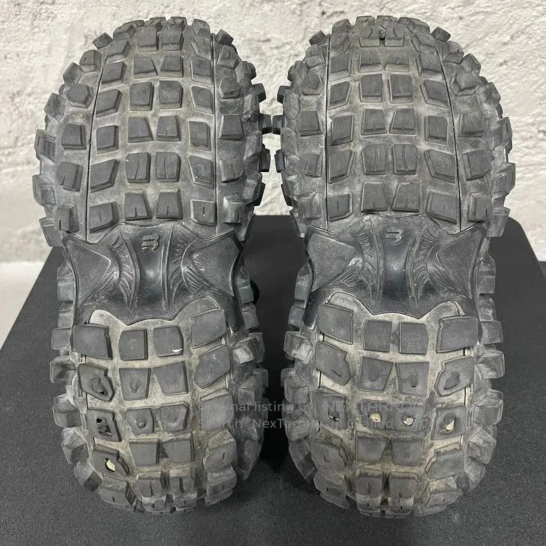 Balenciaga Balenciaga Tire Sneakers Size 41. Size US 8 / EU 41 - 7 Thumbnail