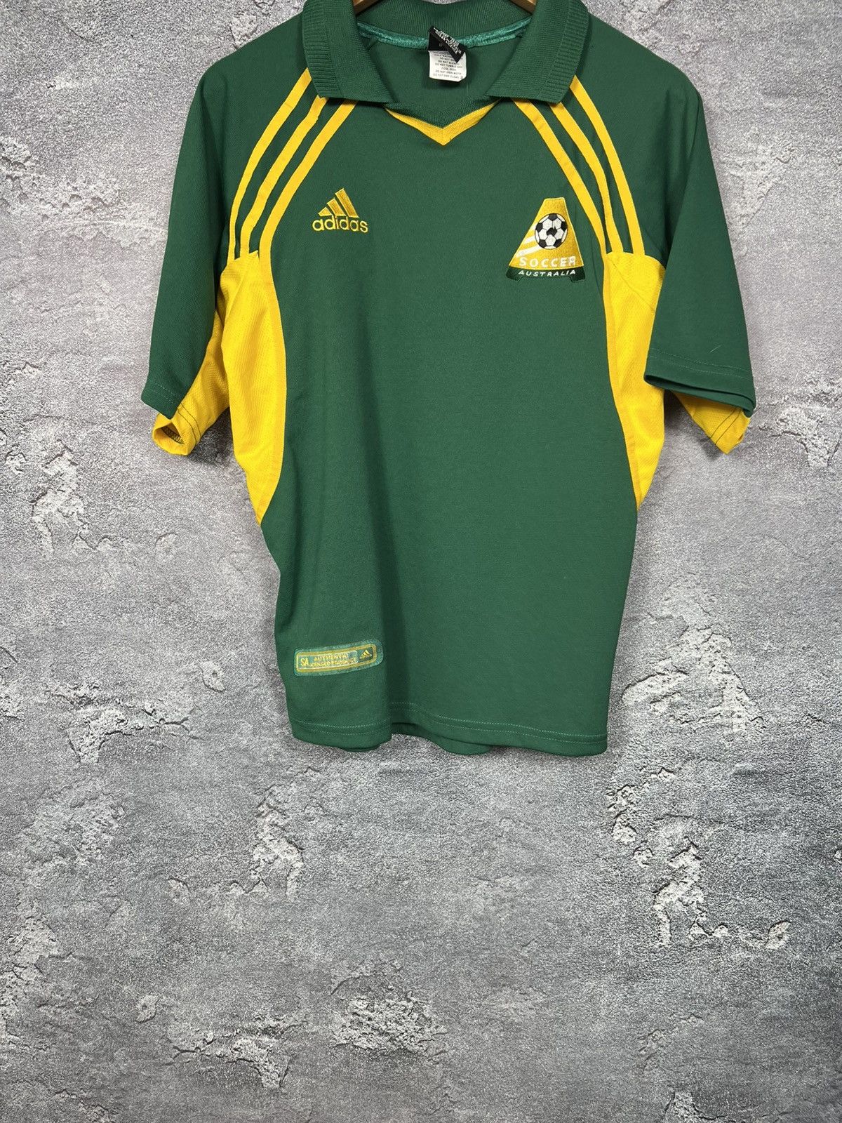 Adidas Vintage 2001 Adidas Australia Boys 10 Jersey T-shirt Size US XS / EU 42 / 0 - 7 Thumbnail