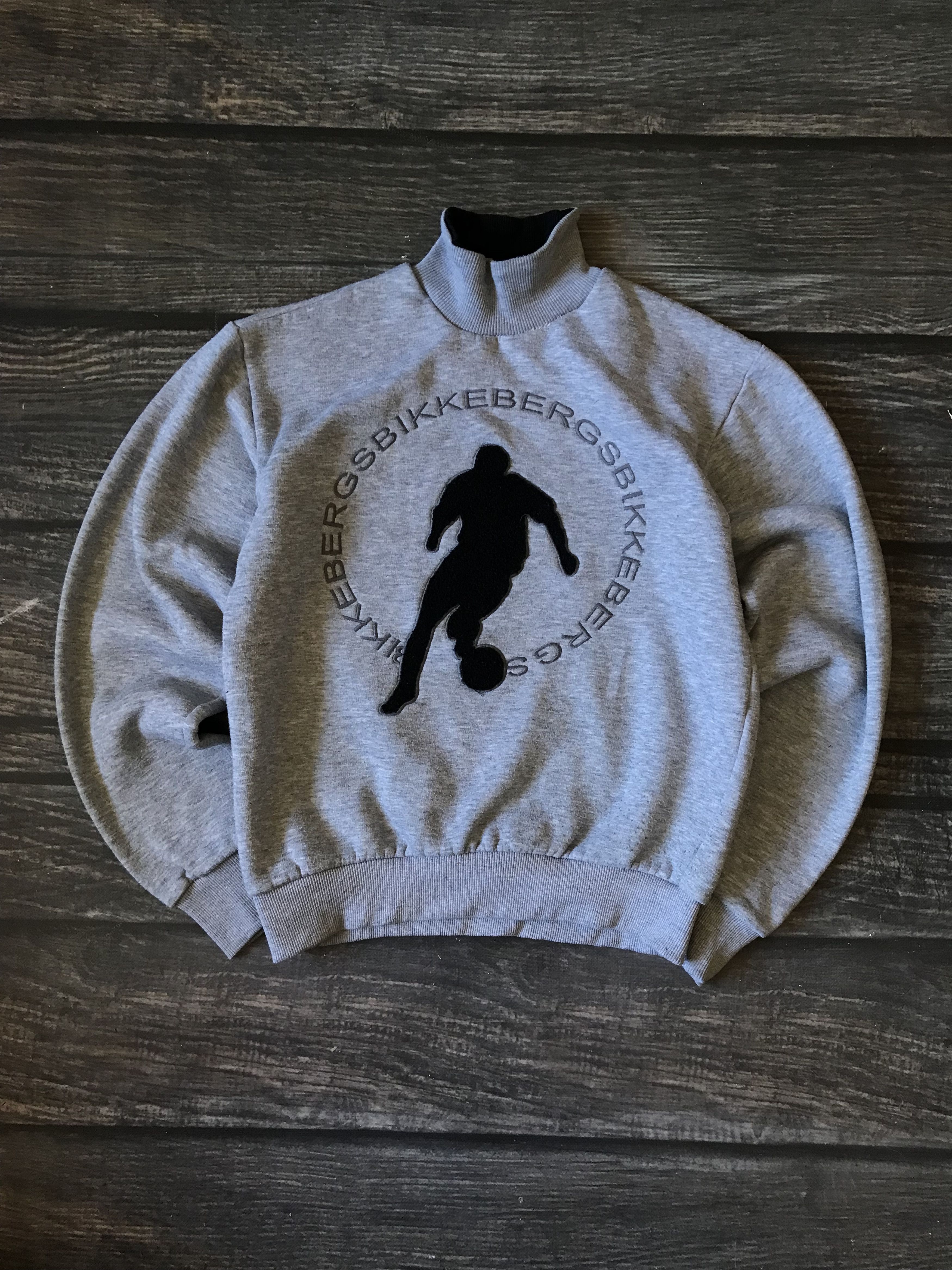 Dirk Bikkembergs Dirk Bikkembergs Turtleneck Fleece Avant Garde Sweater Size US S / EU 44-46 / 1 - 1 Thumbnail