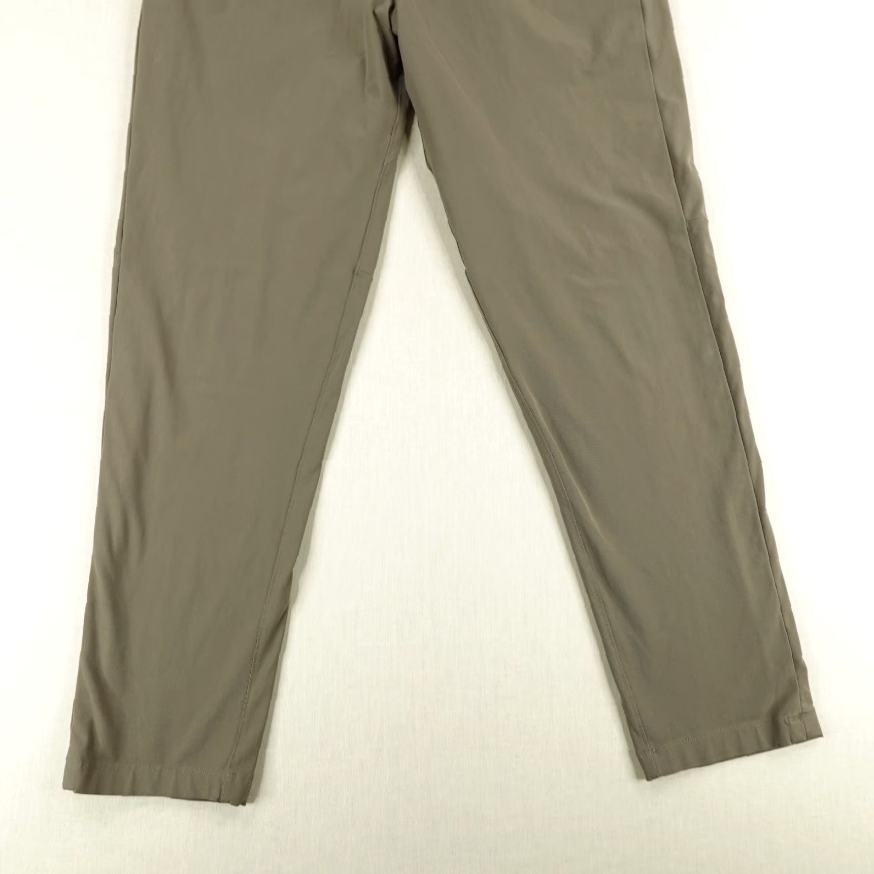 Lululemon Lululemon Pants Mens 38 Artifact Commission Pant Slim Fit Warpstreme 34" Chino Size US 38 / EU 54 - 3 Thumbnail