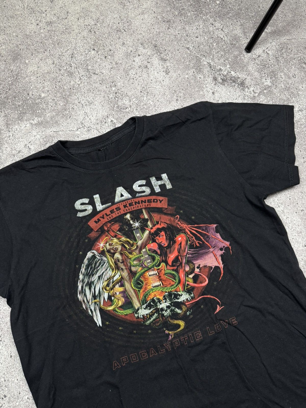 Band Tees Vintage Black Tee T-Shirt Print Slash Meyles Kennedy Music Size US L / EU 52-54 / 3 - 2 Thumbnail