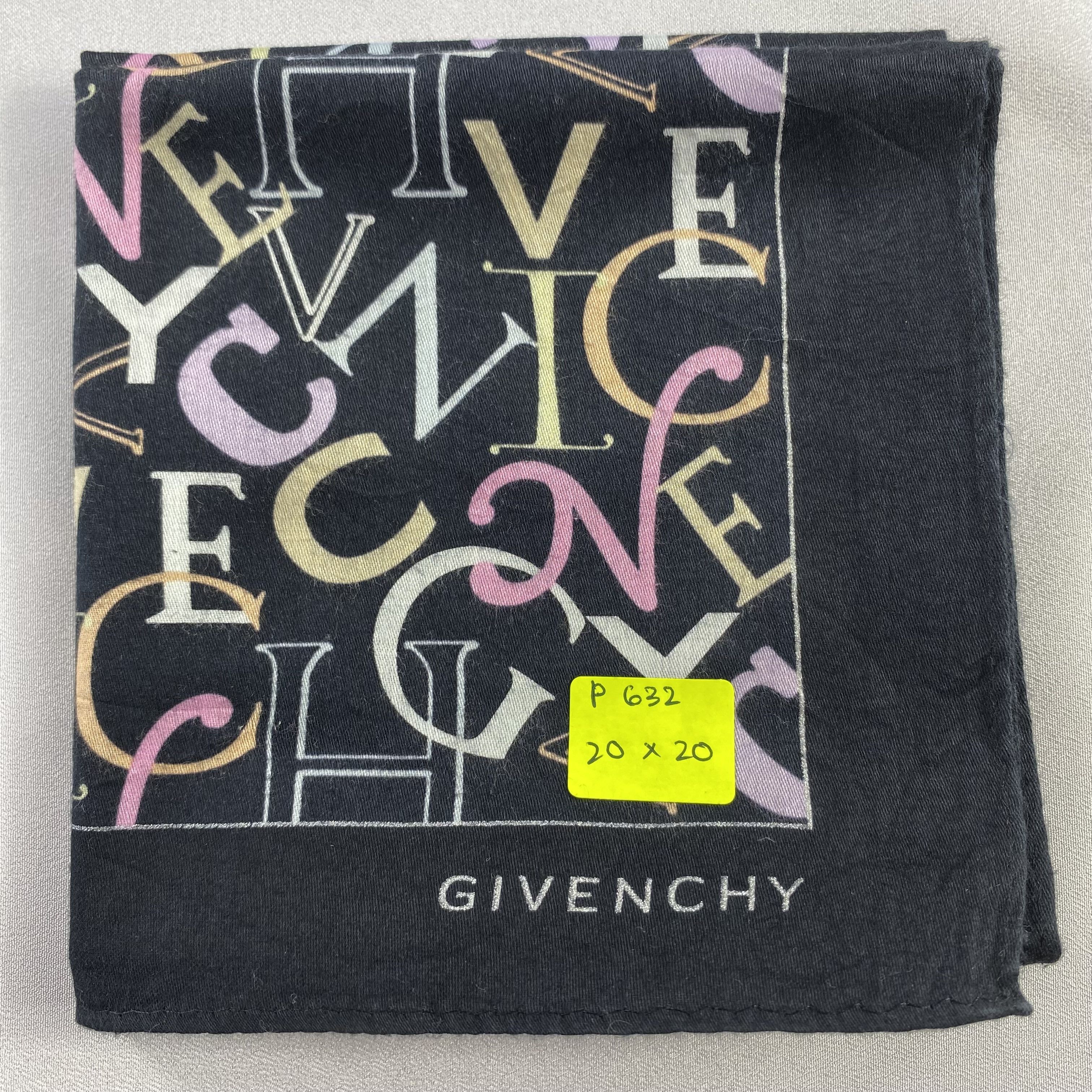 Vintage Givenchy Bandana/ Handkerchief / Neckerchief-P632 Size ONE SIZE - 5 Thumbnail