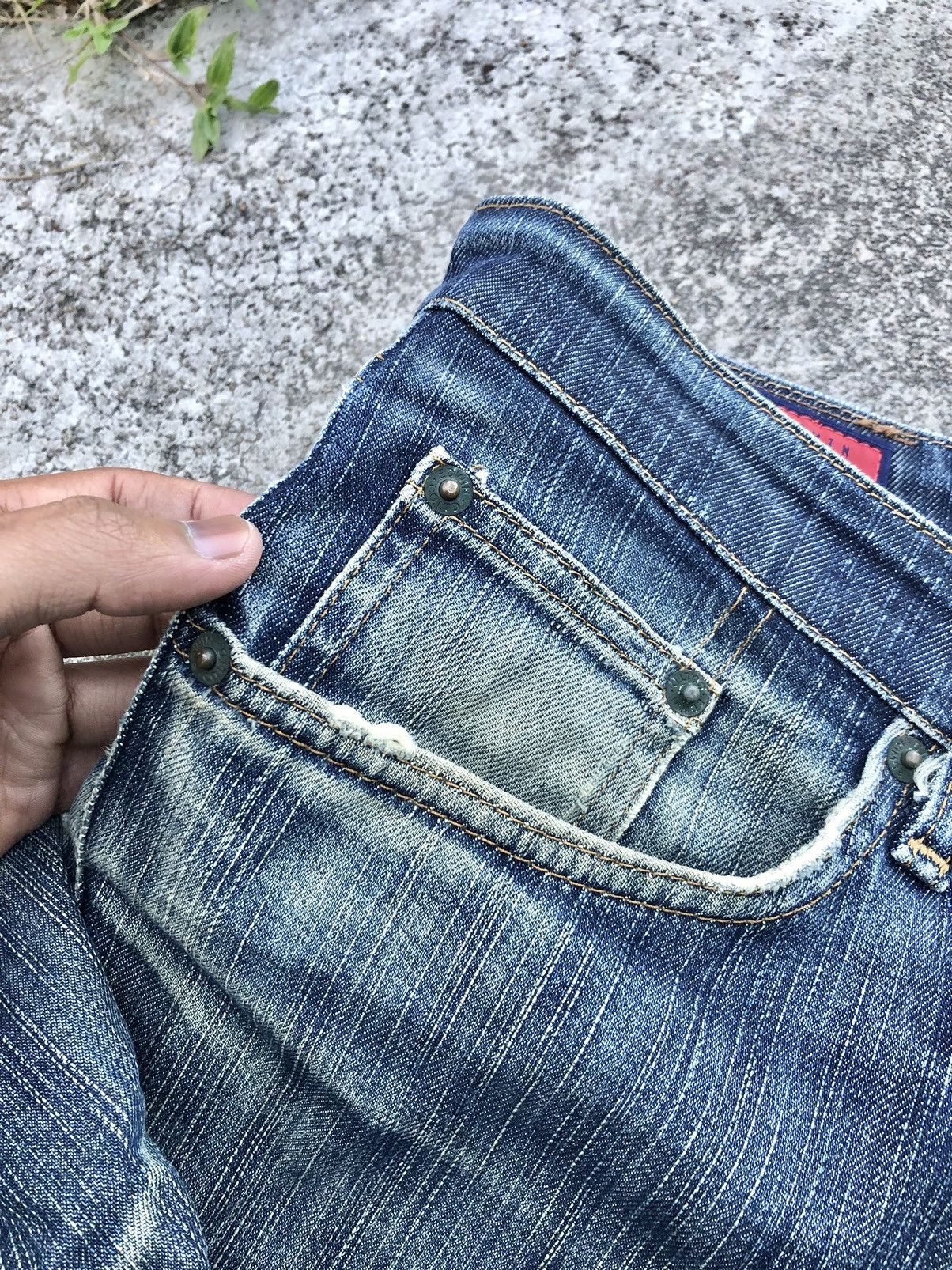 Japanese Brand EDWIN 503 LIGHT FLEX DISTRESSED DENIM Size US 32 / EU 48 - 6 Thumbnail