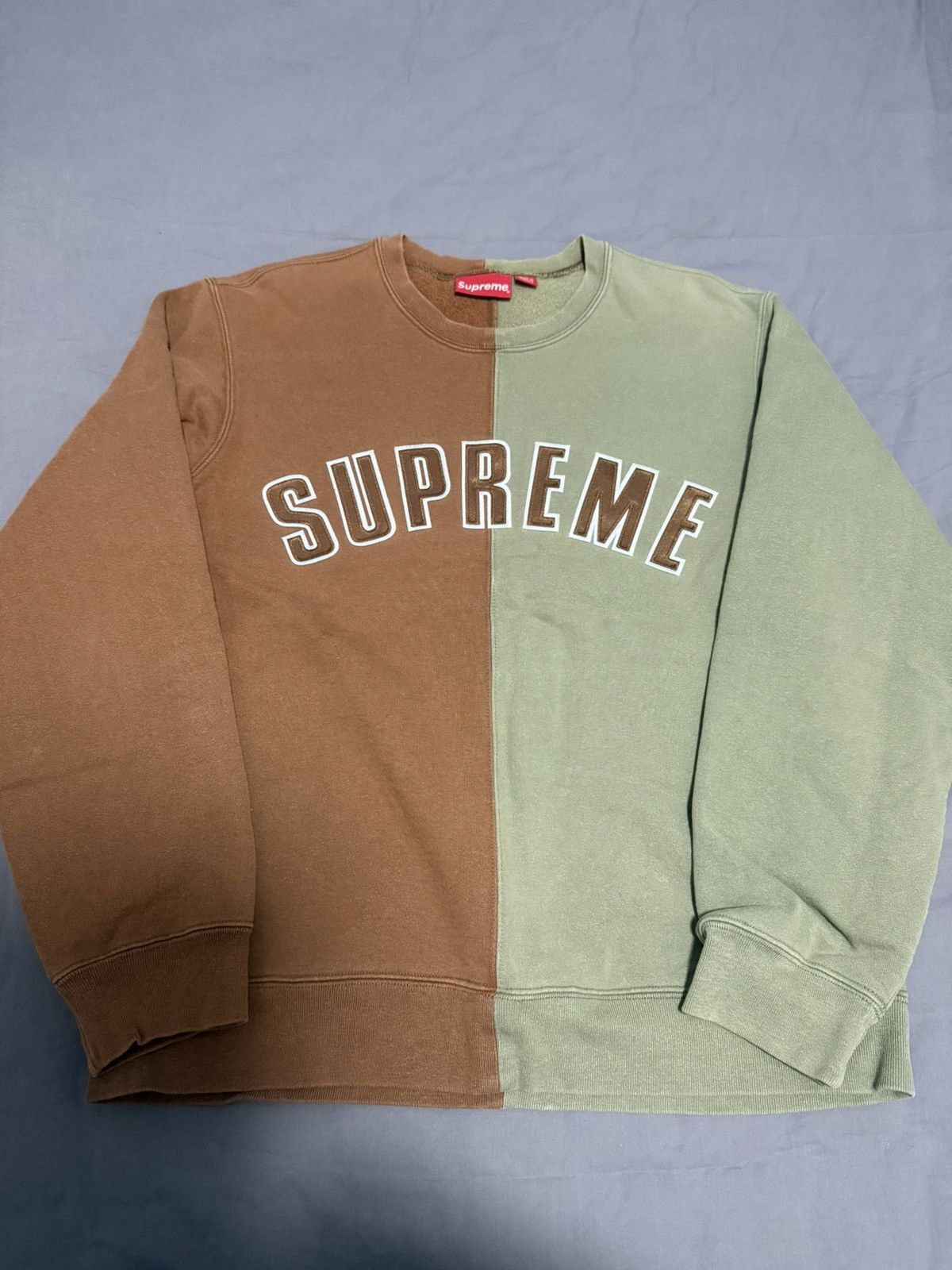 Supreme Supreme arc logo split crewneck Size US M / EU 48-50 / 2 - 1 Thumbnail