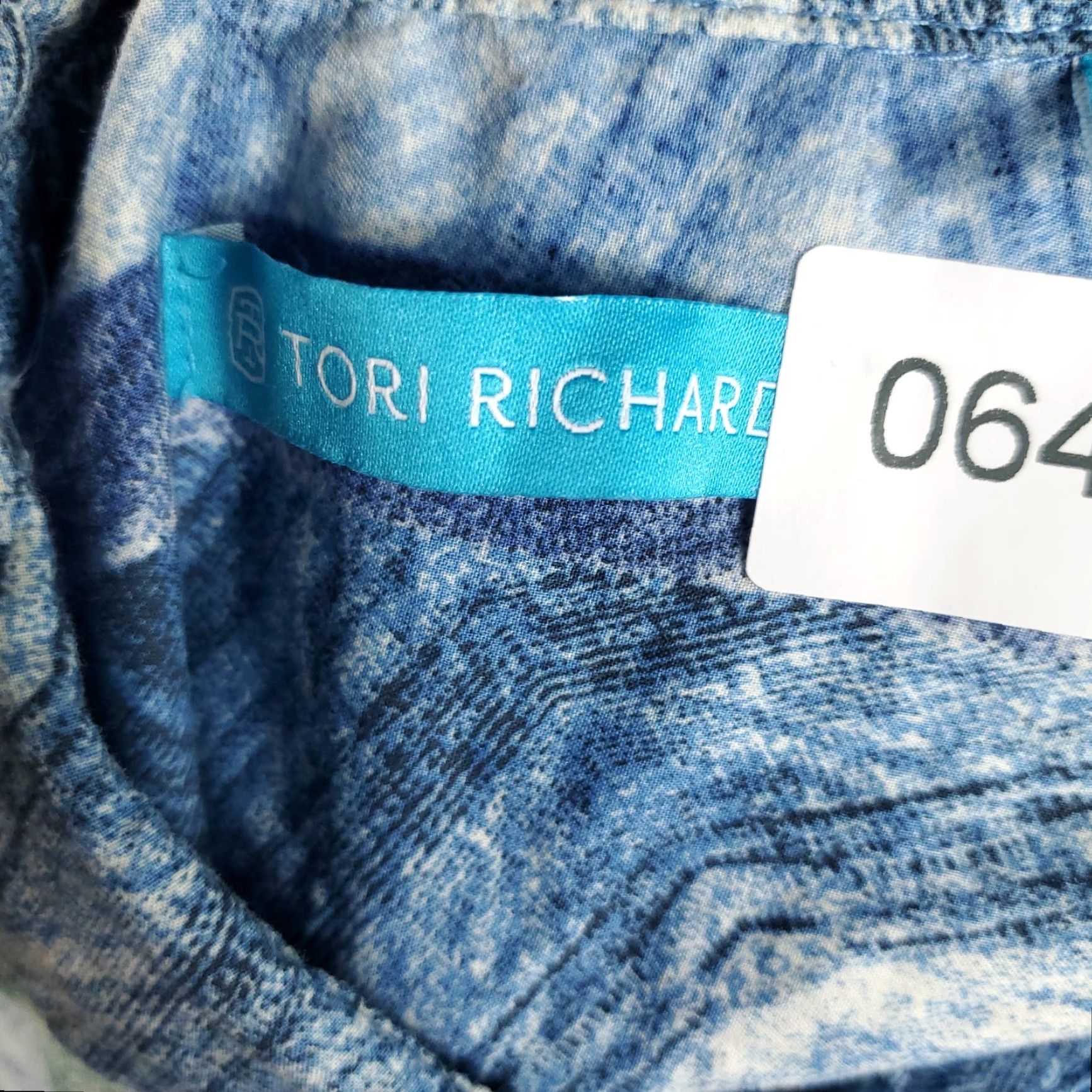 Tori Richard Tori Richard Shirt Mens Large Blue Abstract Hawaiian Button Up Short Sleeve Size US L / EU 52-54 / 3 - 7 Thumbnail