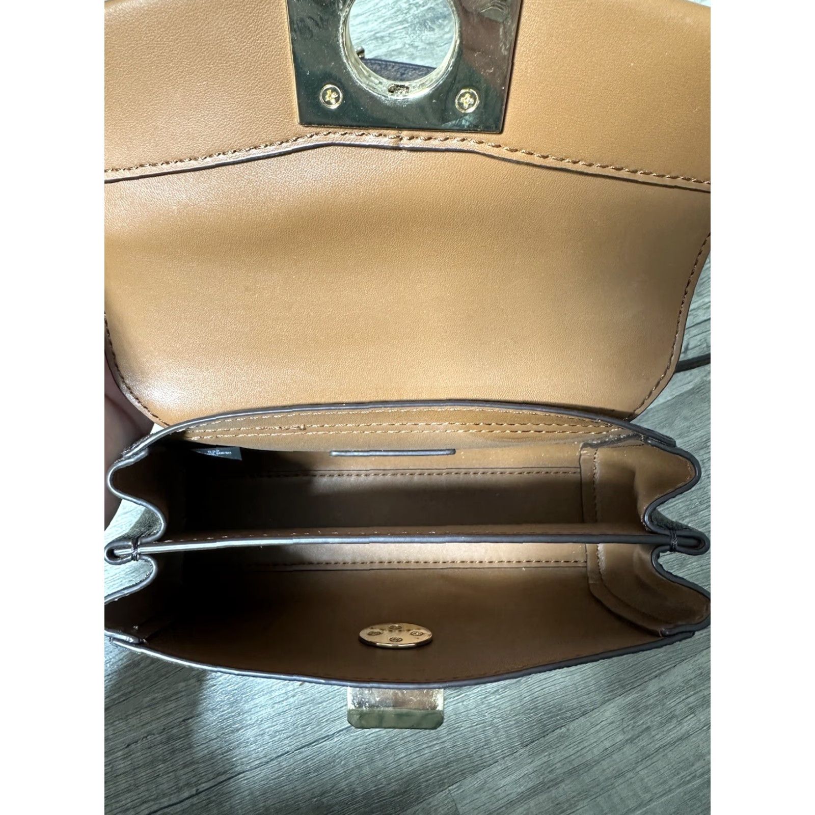 Vintage Michael Kors Lita Crossbody Bag Leather Brown Small Logo Two-Tone Buckle Accent Womens Size ONE SIZE - 7 Thumbnail