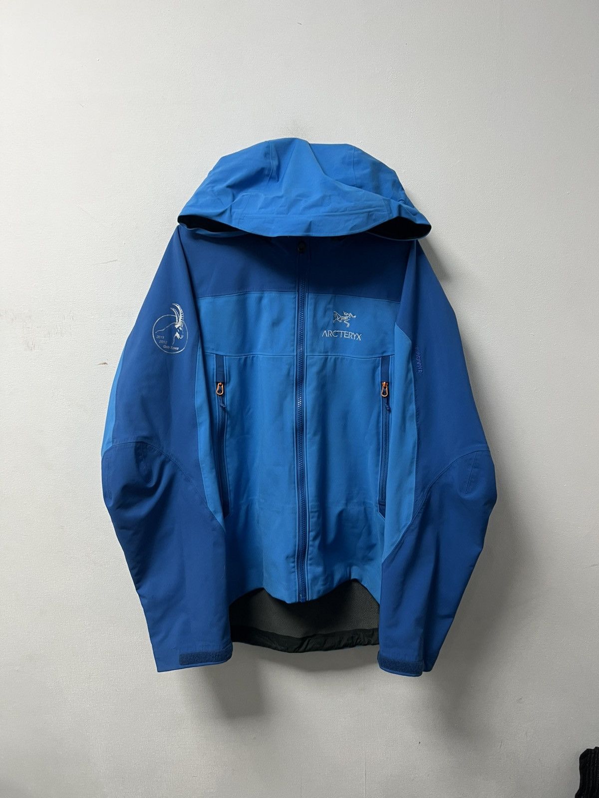 Arc'teryx Arcteryx Goretex Jacket Blue Gorpcore Mens Y2K Size US M / EU 48-50 / 2 - 1 Thumbnail