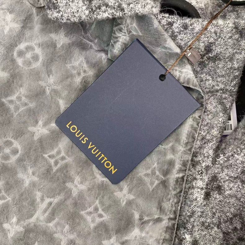 Louis Vuitton Louis Vuitton Alpaca/polyester grey presbyopic full print Size 4XL / US 24-26 - 7 Thumbnail