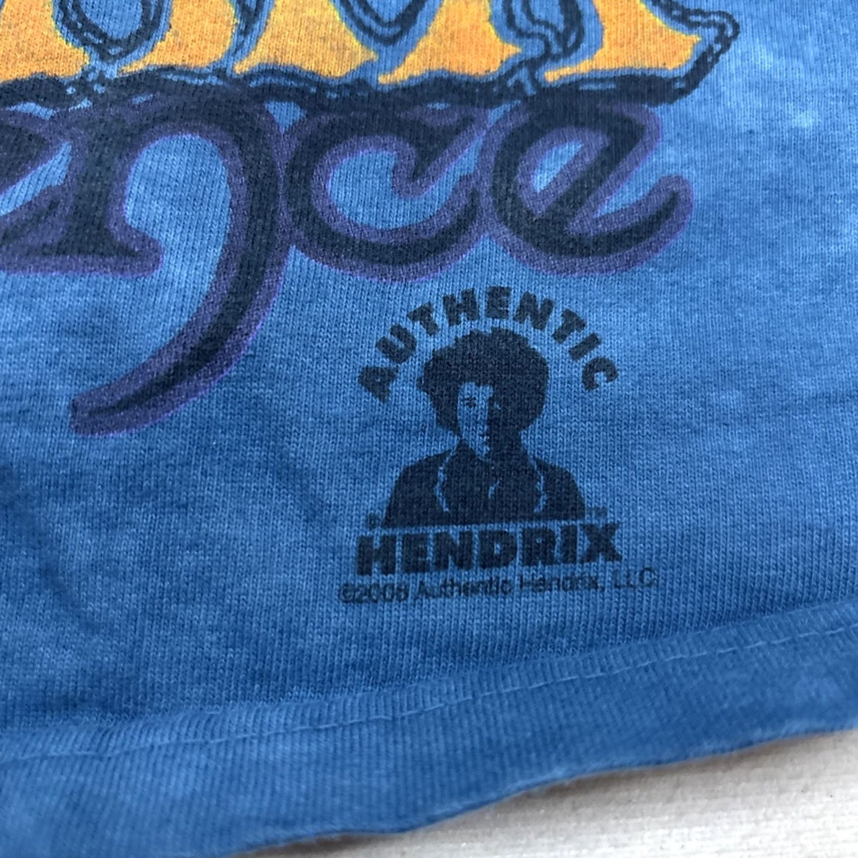 Liquid Blue VINTAGE Jimi Hendrix Experience T-Shirt Purple Haze 2006 Liquid Blue tie dye L Blue Mens Shirt Band Music 70s 80s 90s Size US L / EU 52-54 / 3 - 3 Thumbnail
